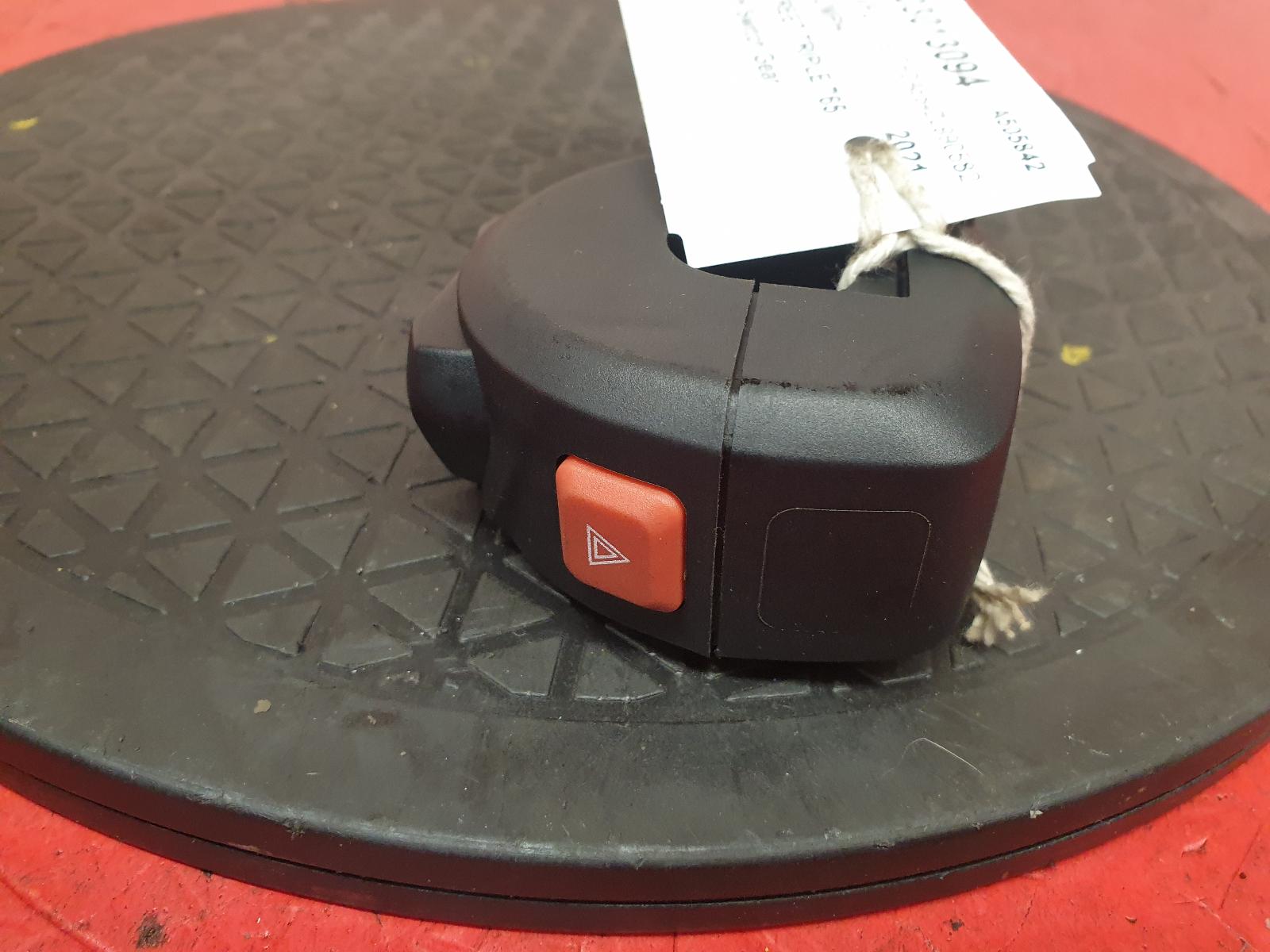 RH Switch Gear Street Triple 765 Triumph 2021 