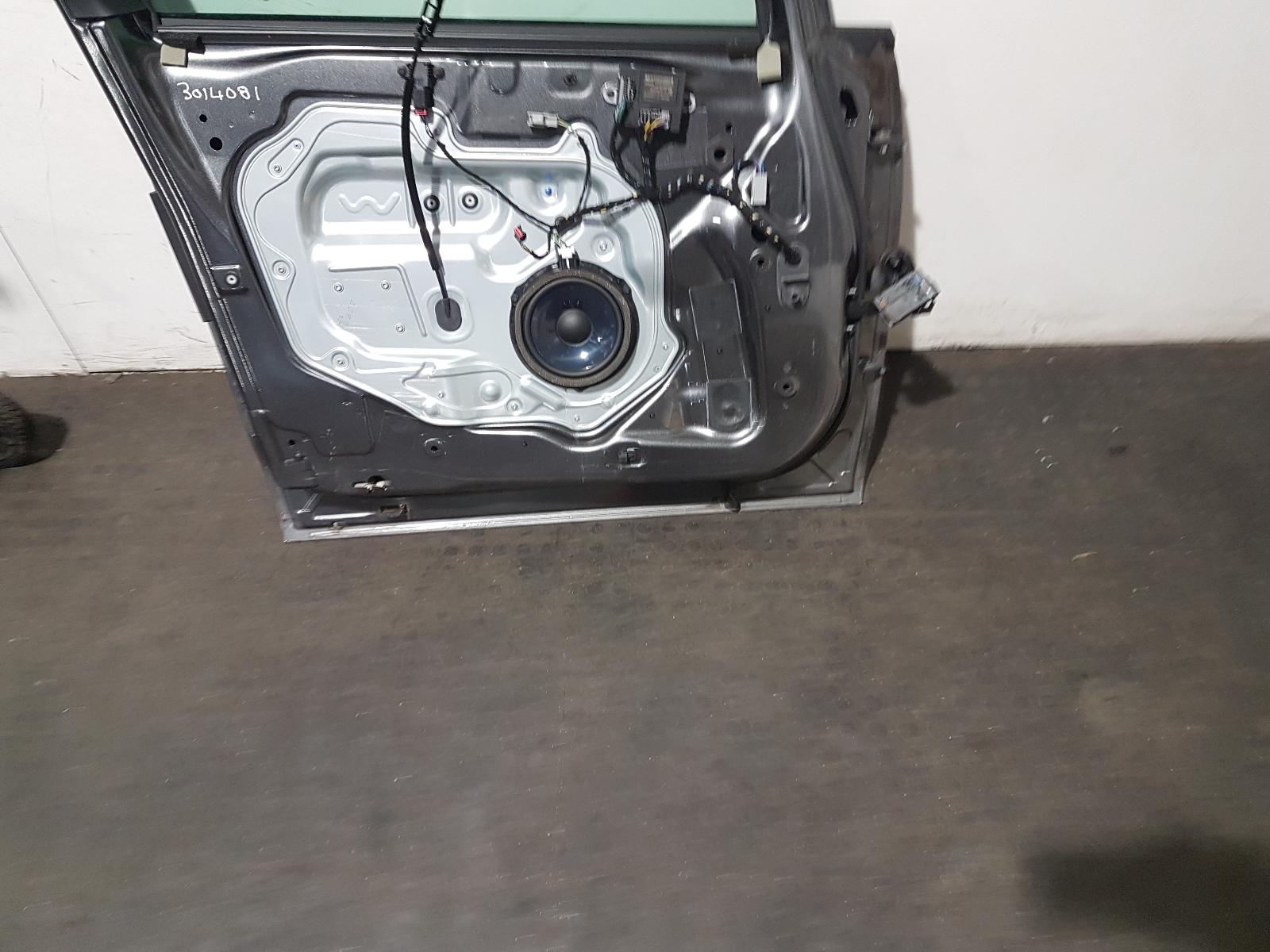 L Front Door B Max Ford 2016 