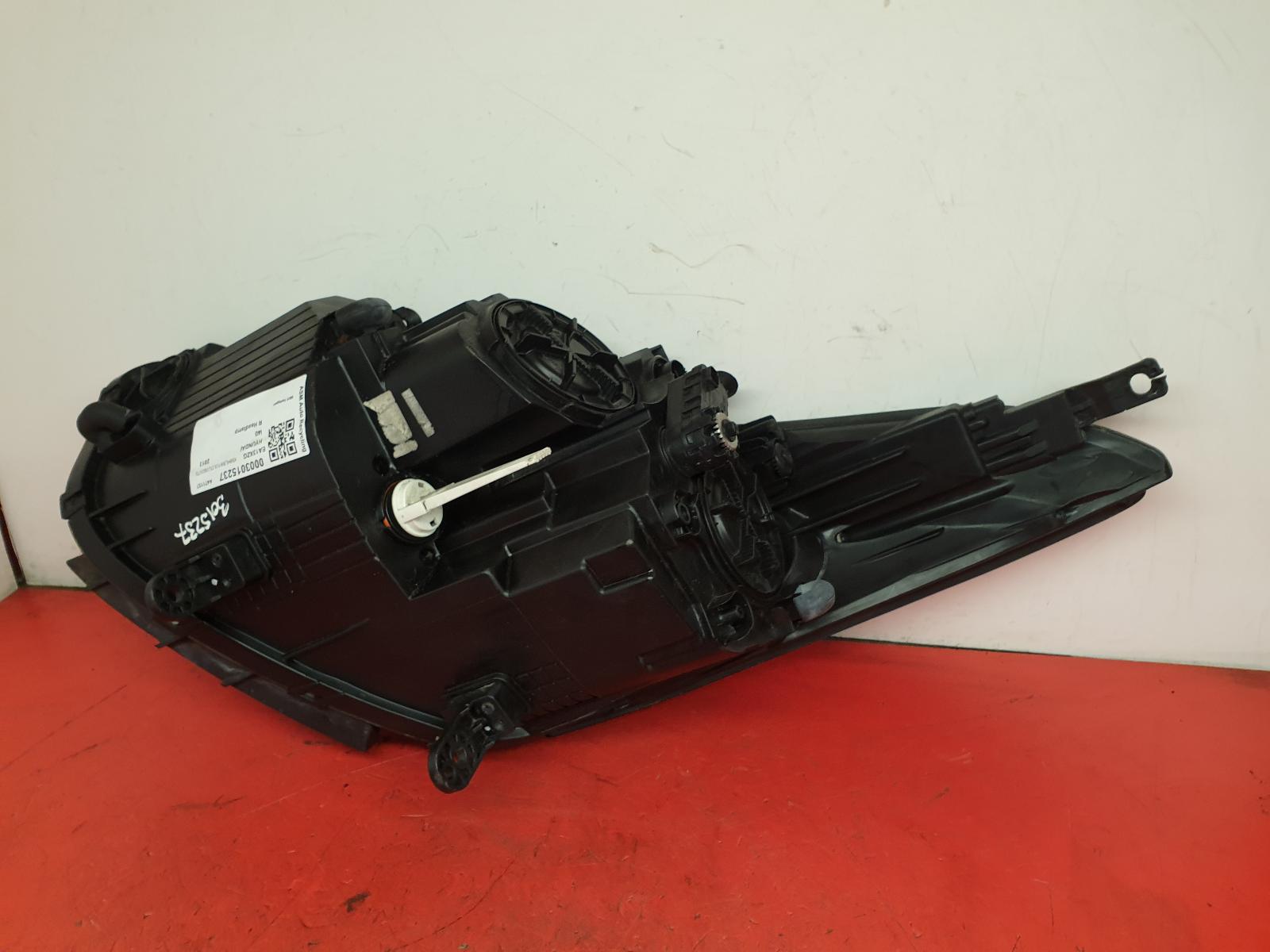 R Headlamp I40 Hyundai 2013