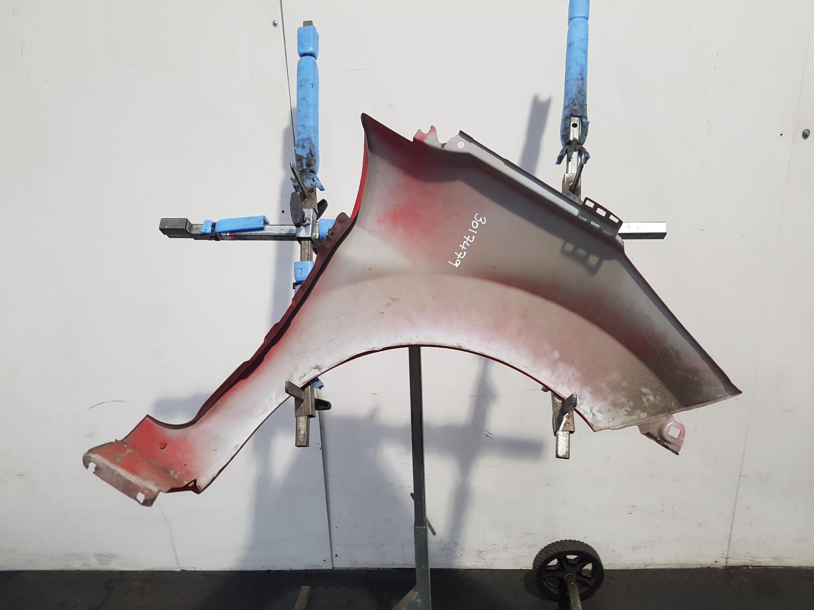 L Wing Fiesta Ford 2014 