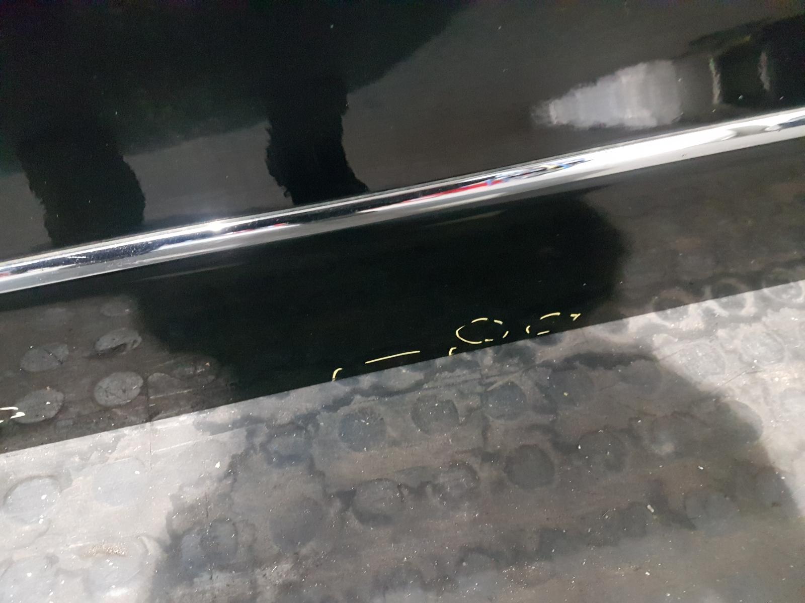 L Front Door E Class Mercedes 2009