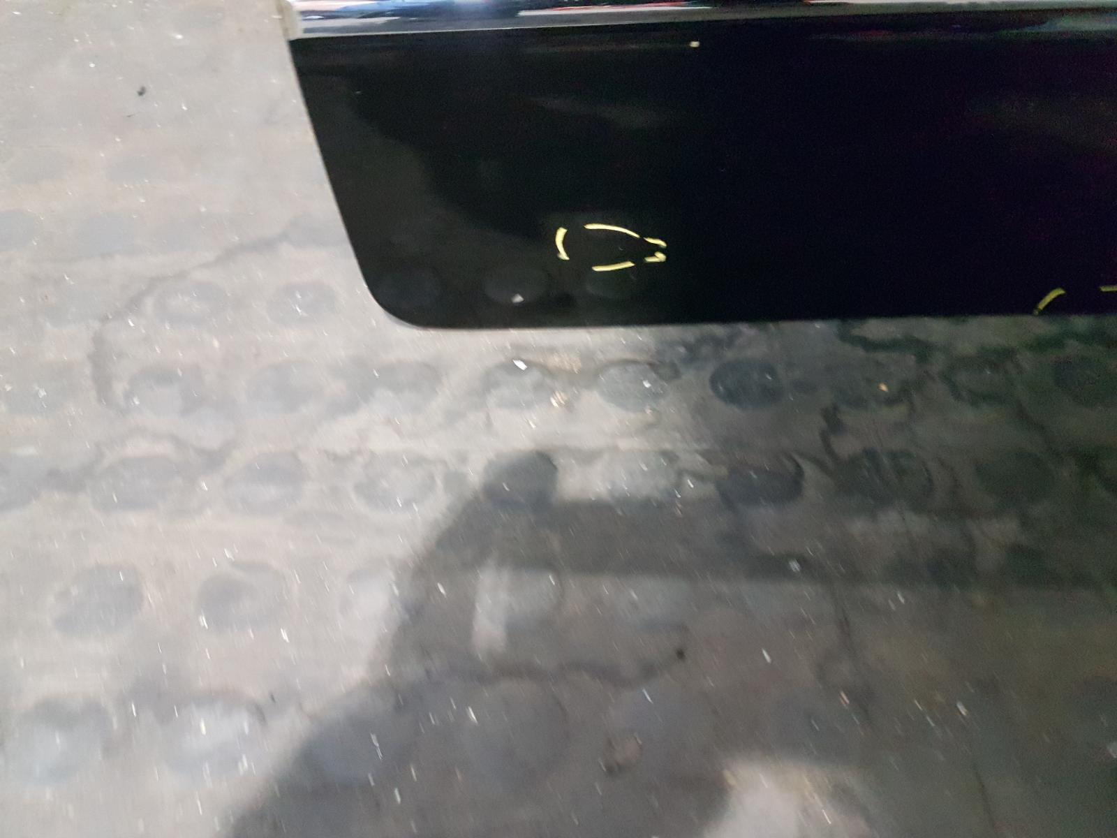 L Front Door E Class Mercedes 2009