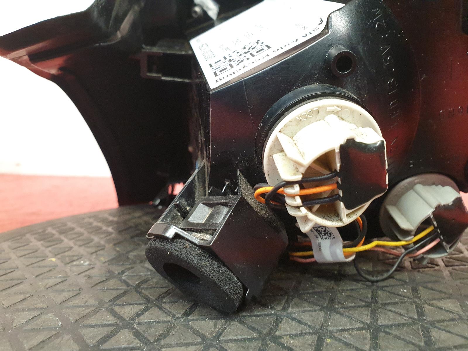 L Taillight Fiesta Ford 2018