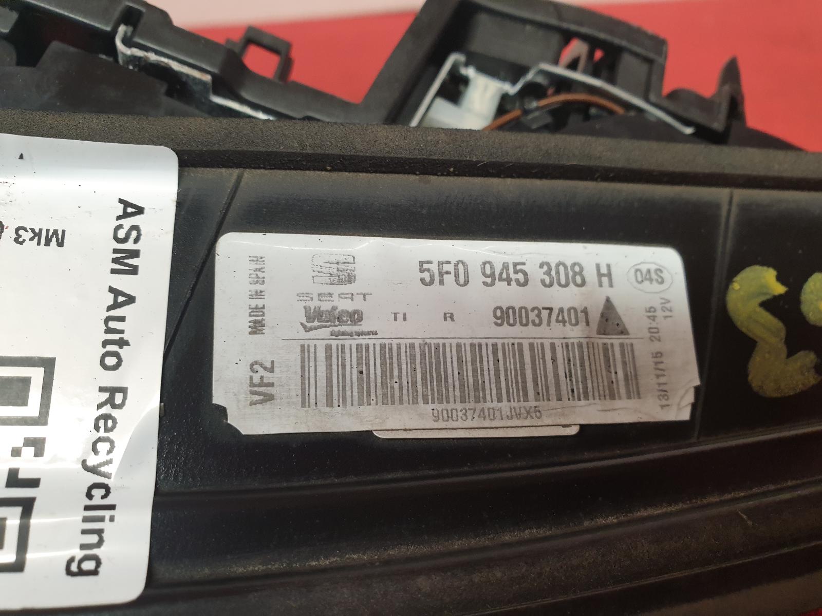 R Taillight Leon Seat 2015 