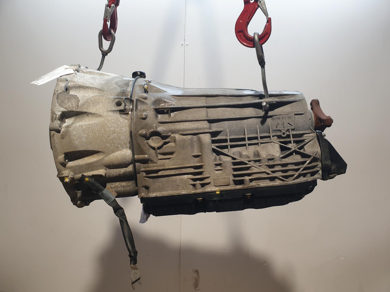 View Auto part Gearbox Mercedes C Class 2017
