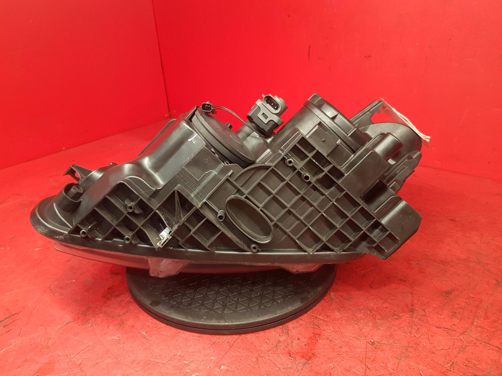 R Headlamp Qashqai Nissan 2012 