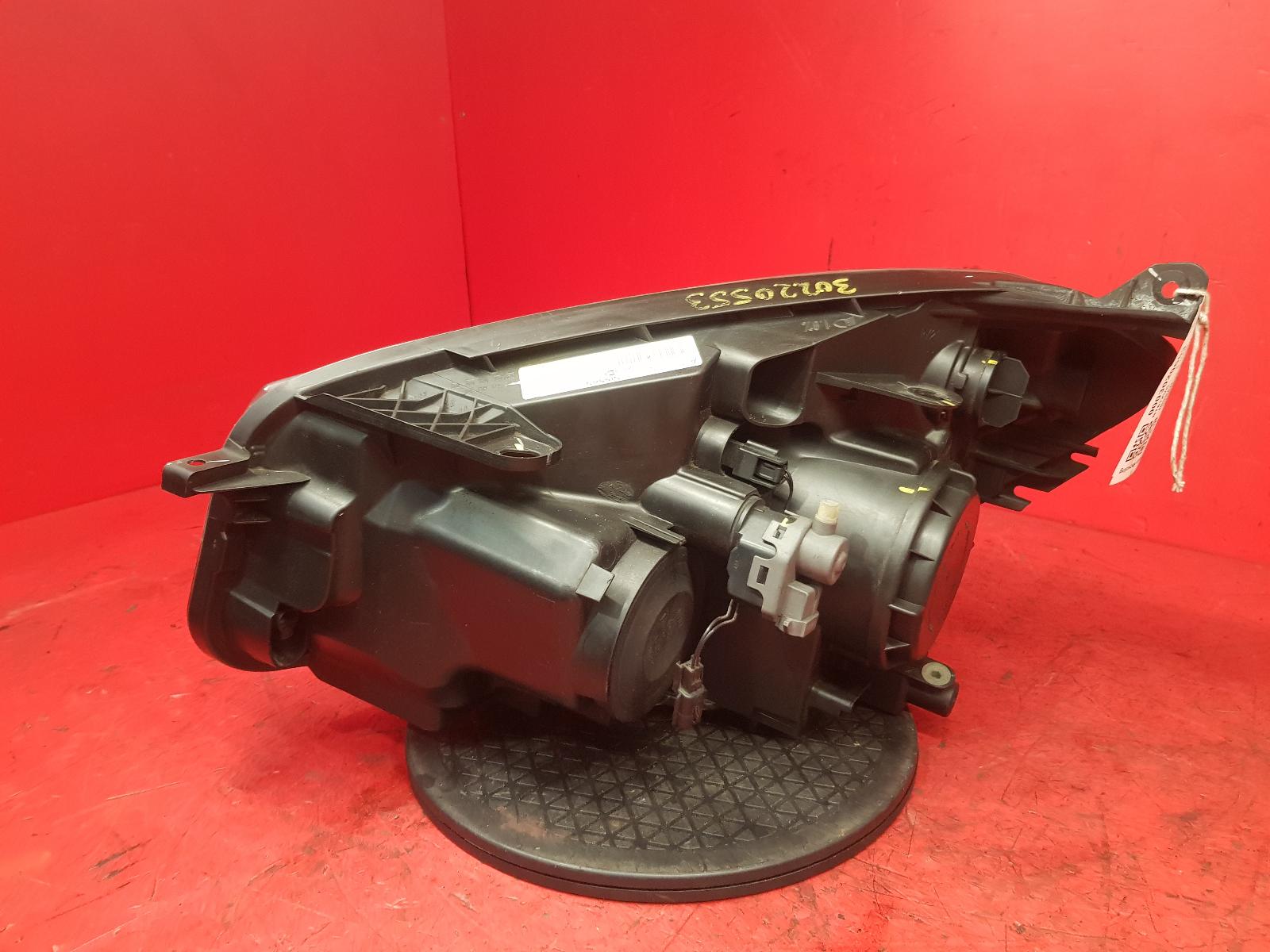 R Headlamp Qashqai Nissan 2012 