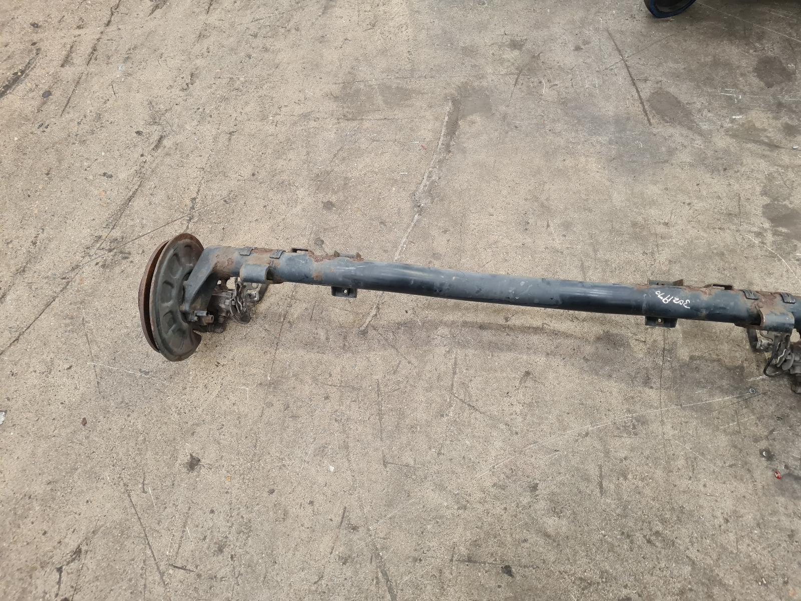 Rear Axle Assembly Caddy Volkswagen 2014