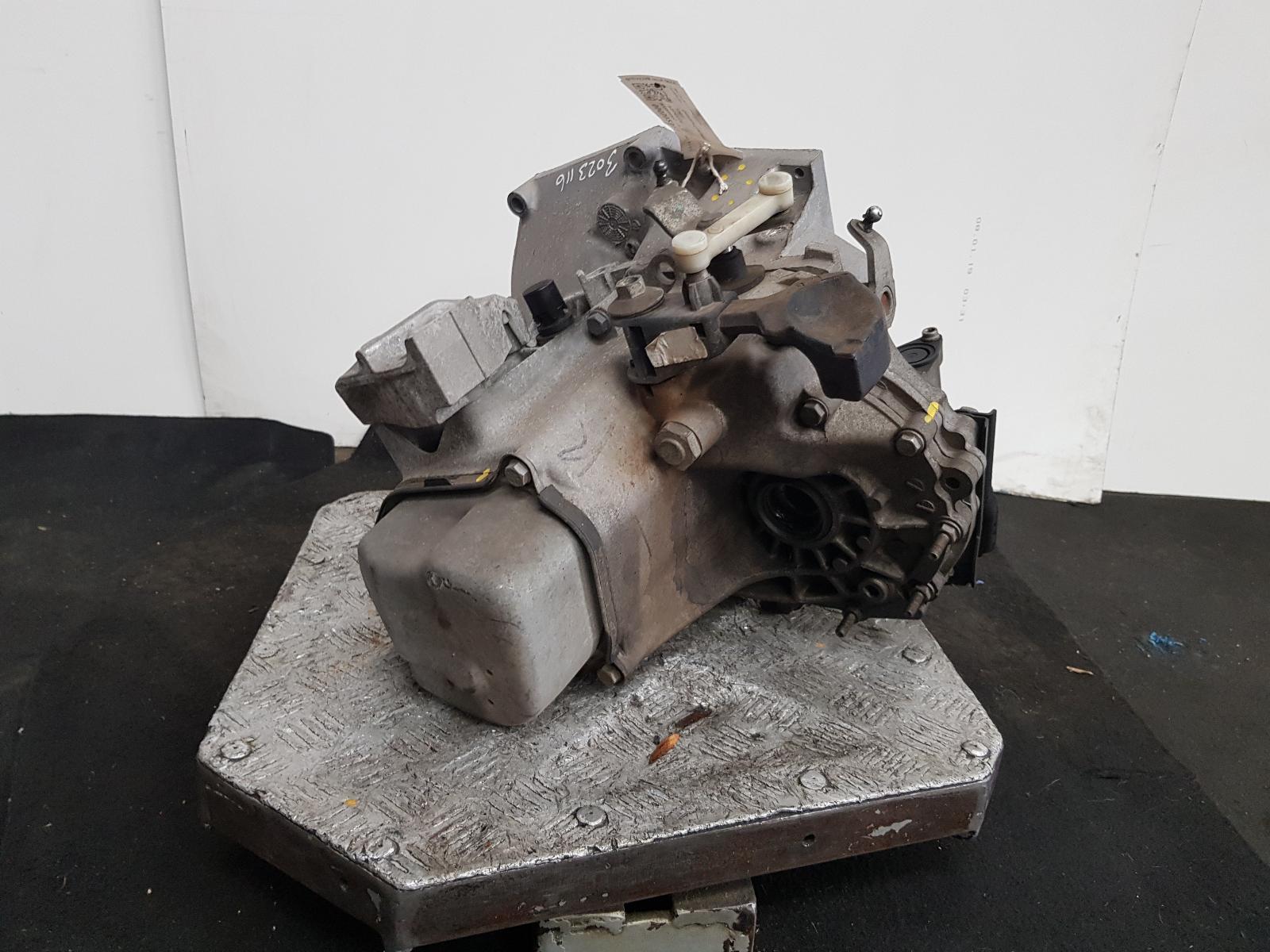 Gearbox 208 Peugeot 2015