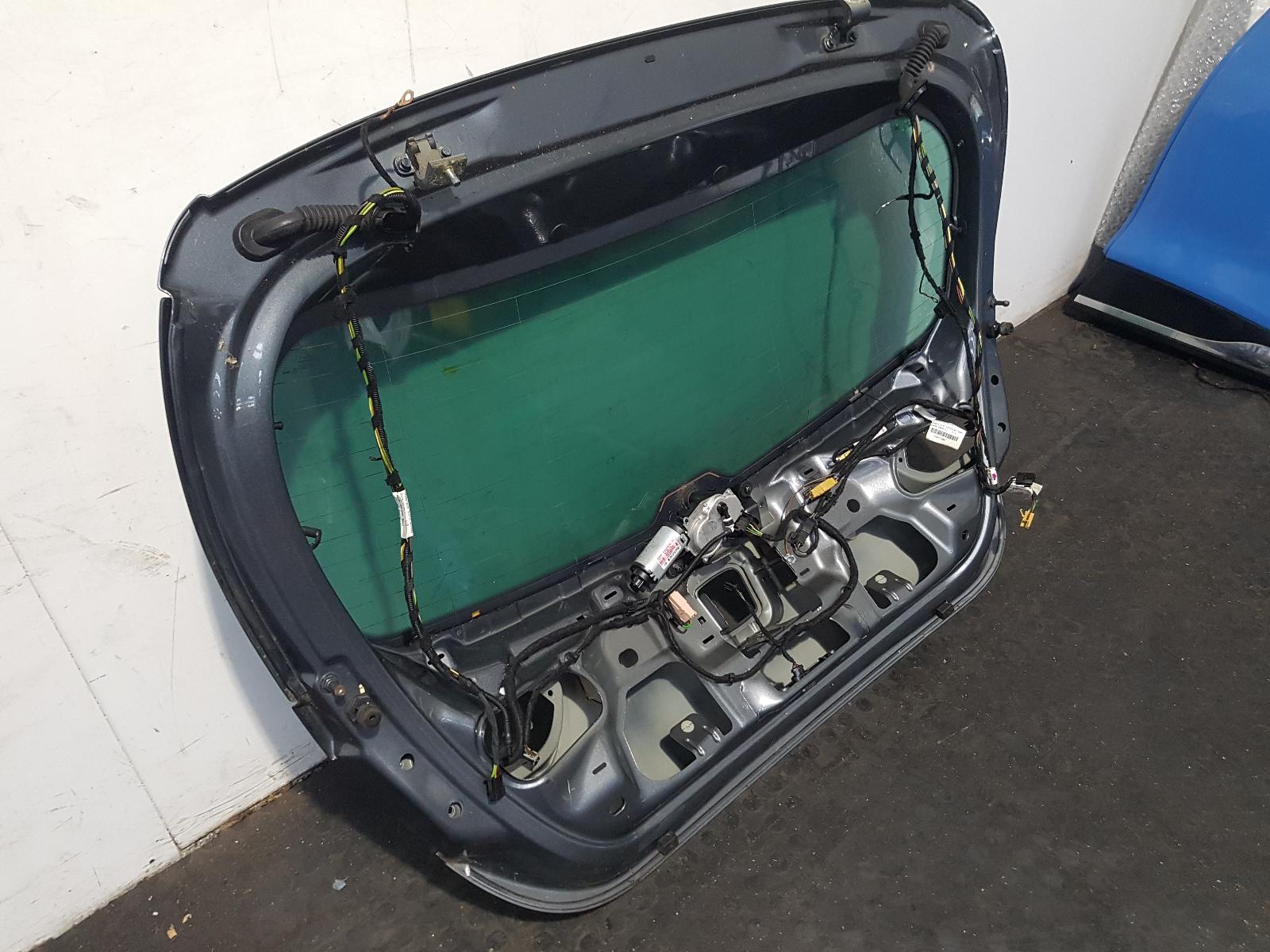 Bootlid/Tailgate Leon Seat 2012