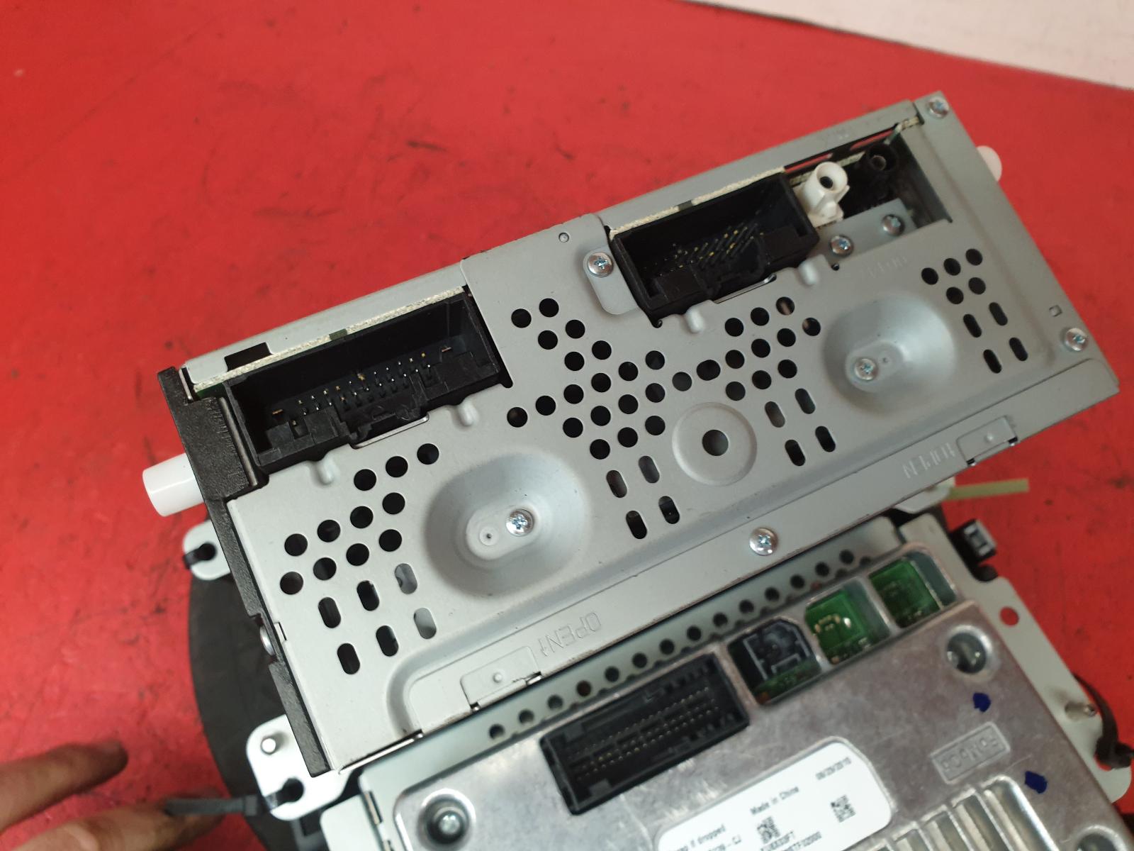 A/V Equipment Mondeo Ford 2016
