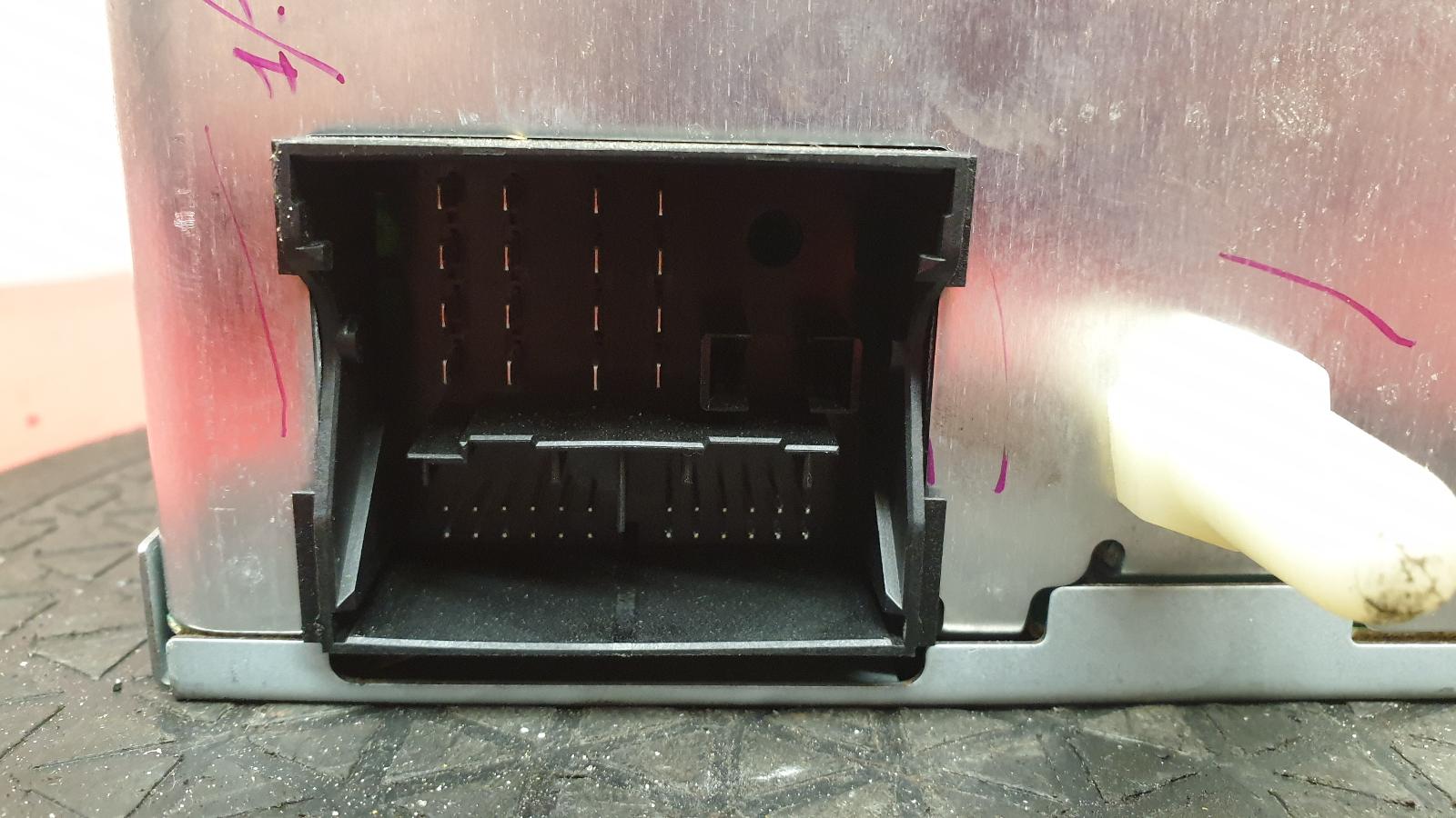 A/V Equipment S Max Ford 2011