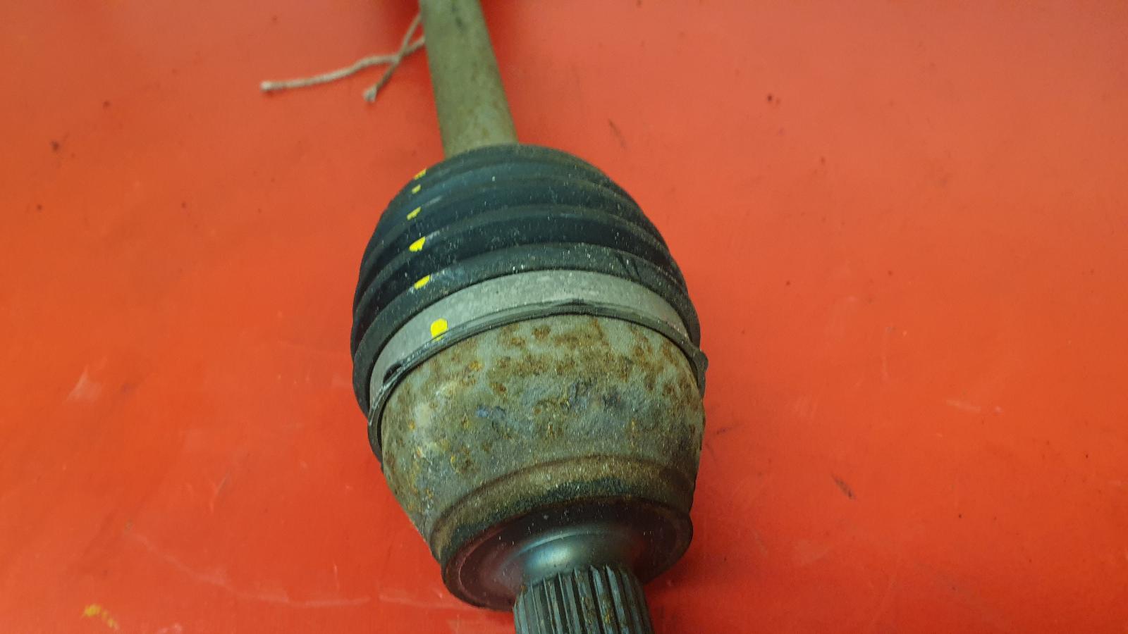 Left Driveshaft Fiesta Ford 2013