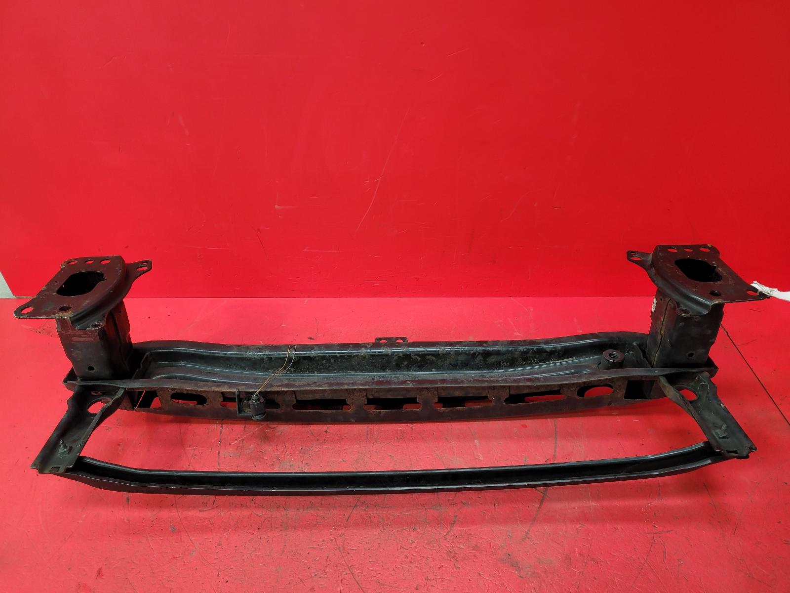 Front Bumper Reinforcement Golf Volkswagen 2010