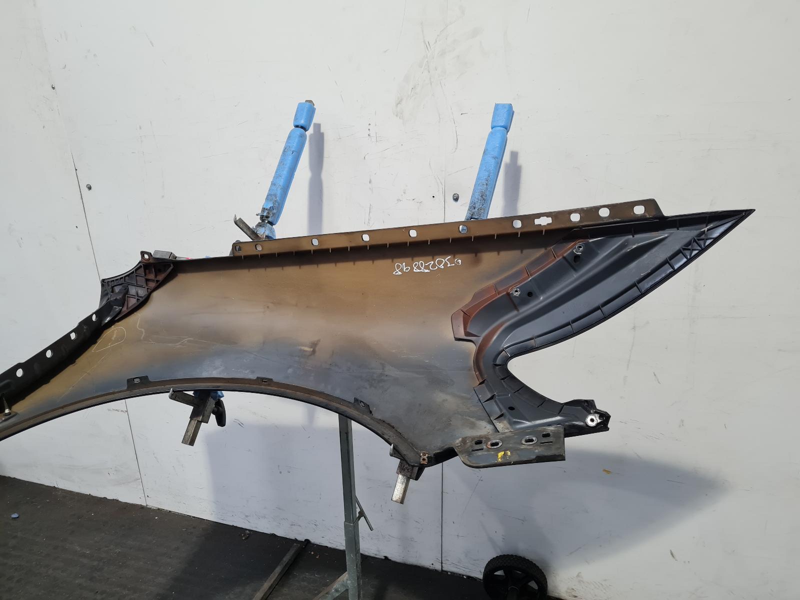 L Wing Phaeton Volkswagen 2009 