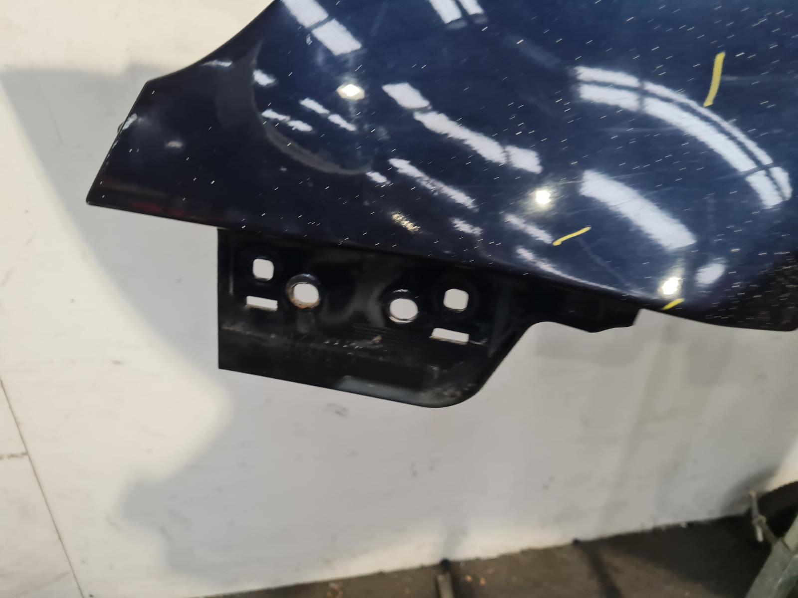 L Wing Phaeton Volkswagen 2009 