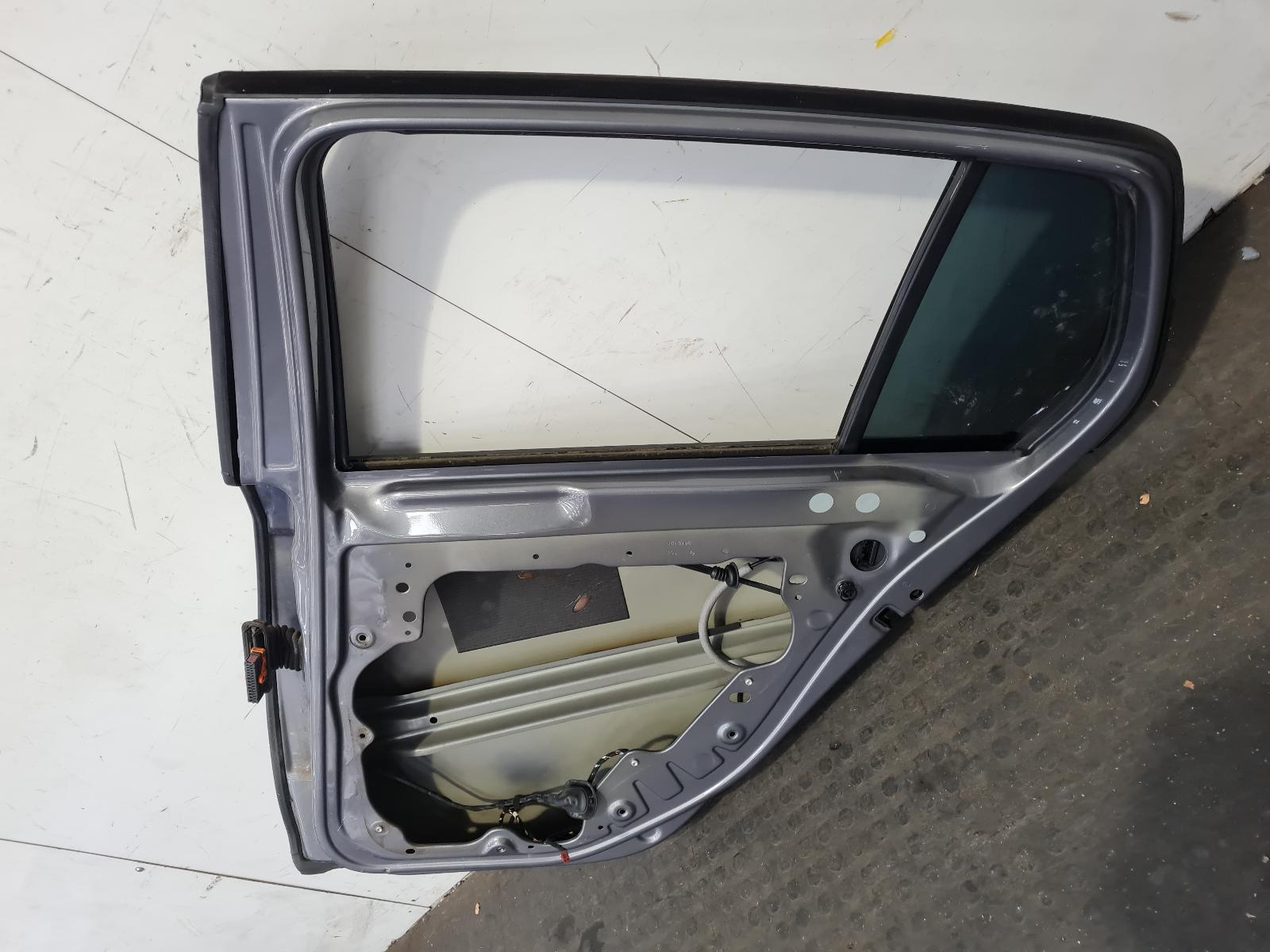 R Rear Door Golf Volkswagen 2012