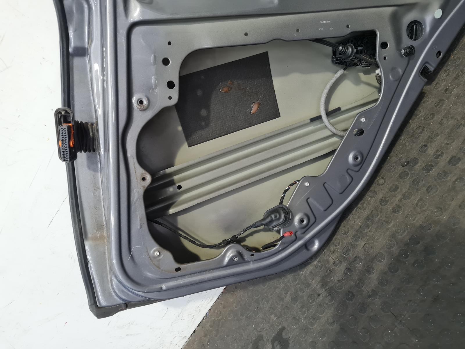 R Rear Door Golf Volkswagen 2012