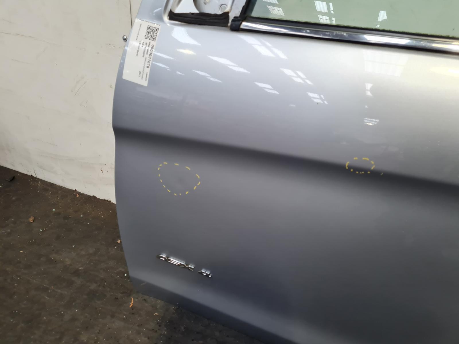 L Front Door Asx Mitsubishi 2011