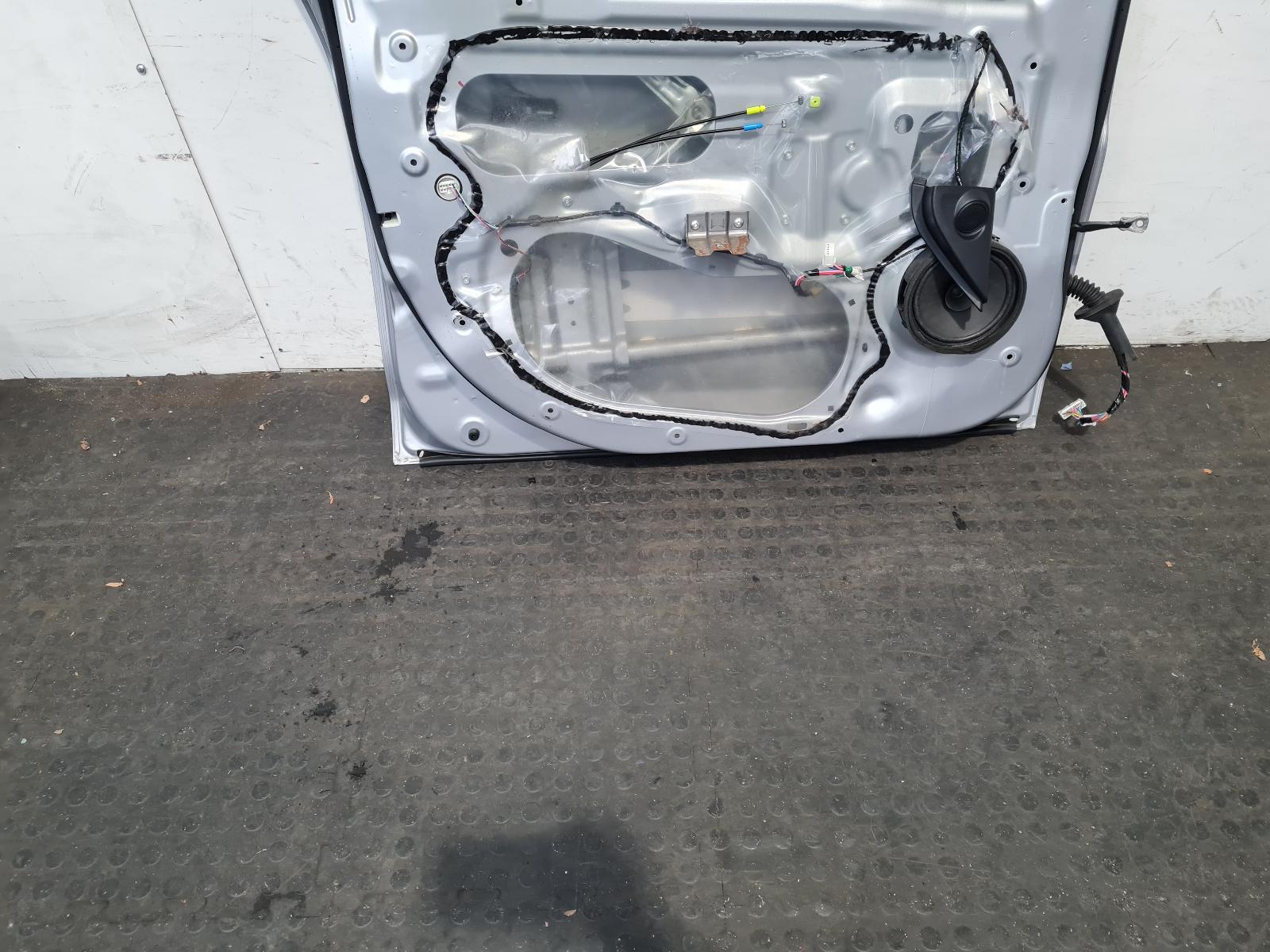L Front Door Asx Mitsubishi 2011