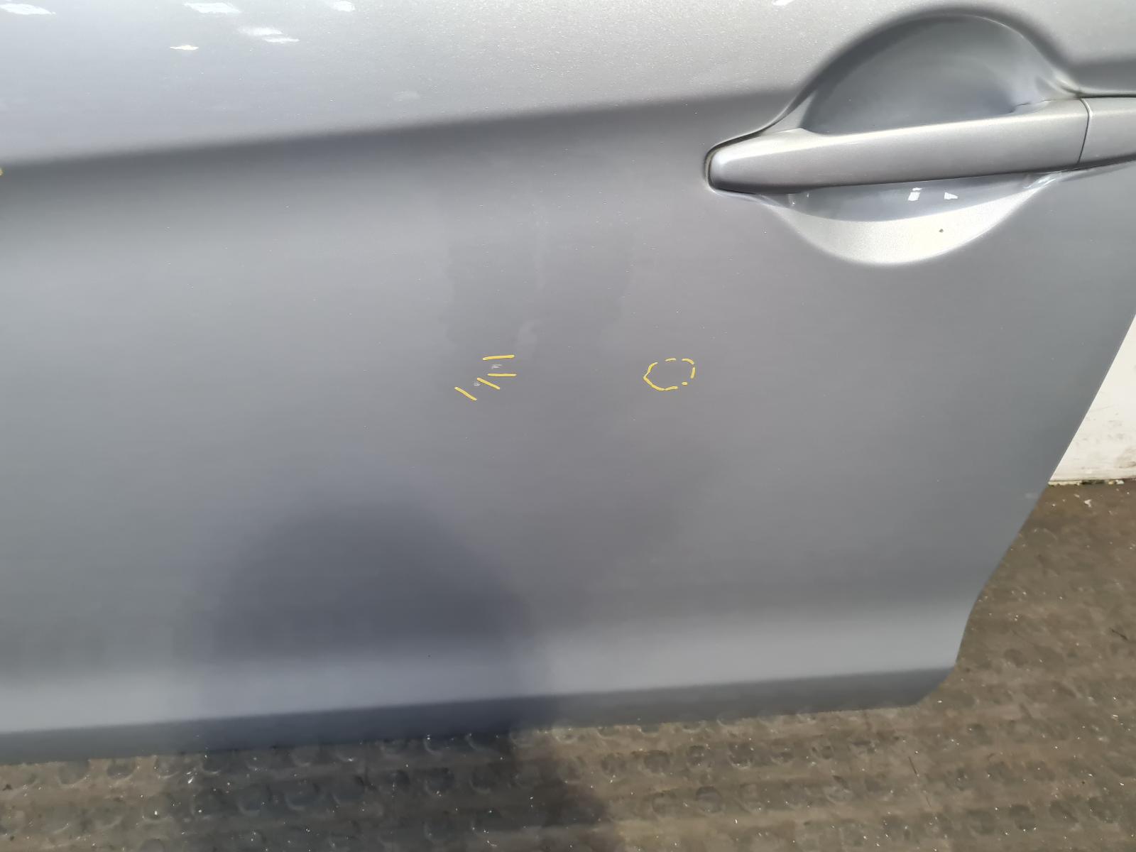 L Front Door Asx Mitsubishi 2011
