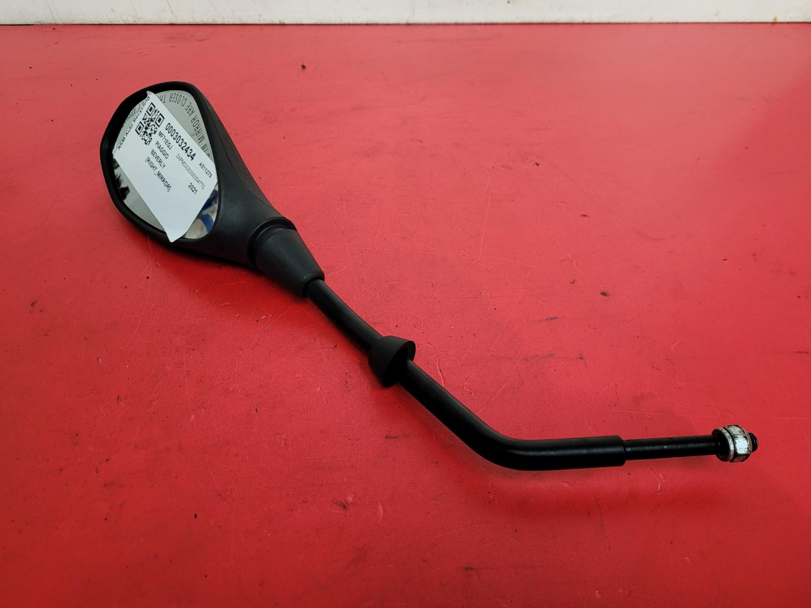 Right Mirror Beverly Piaggio 2021 
