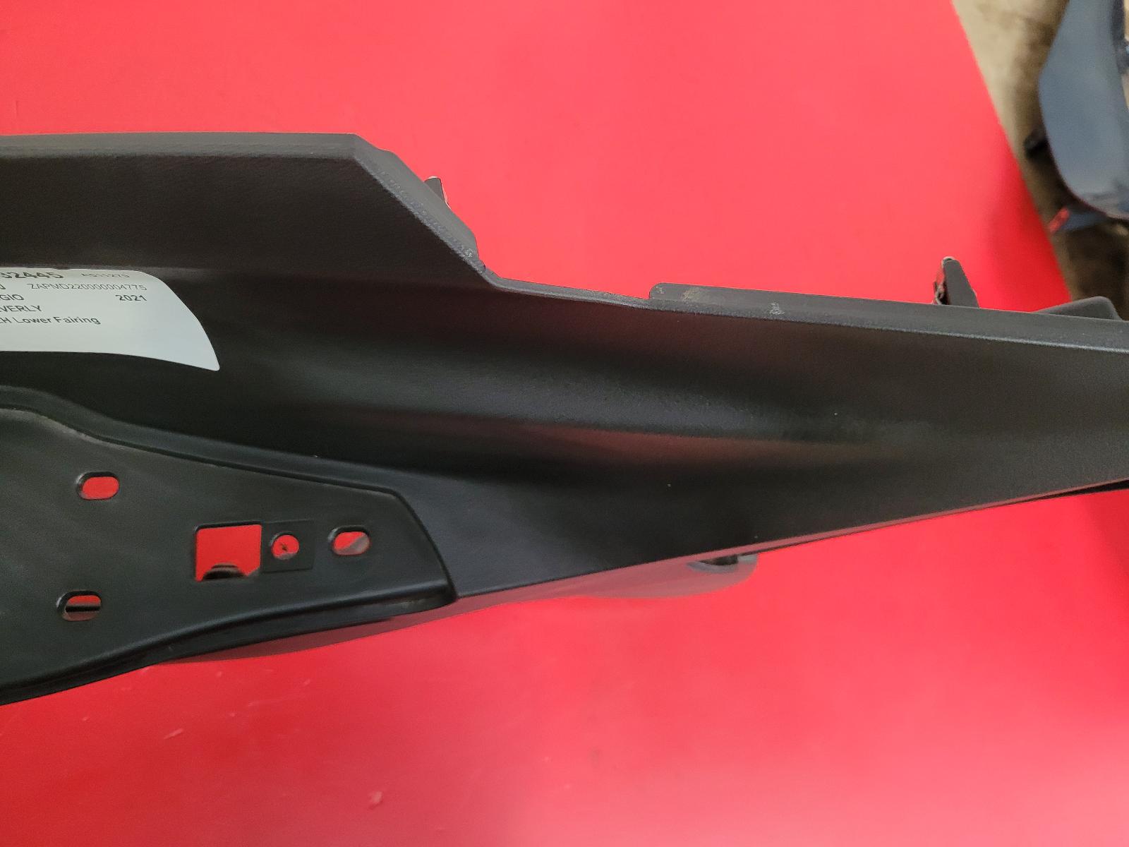 LH Lower Fairing Beverly Piaggio 2021 
