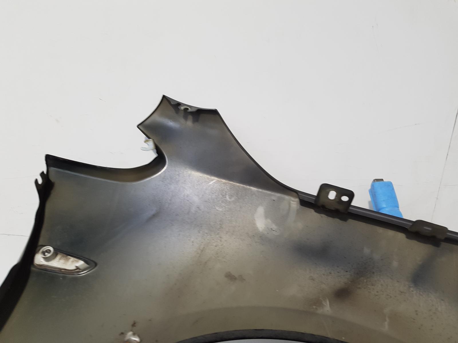 L Wing Astra Vauxhall 2015