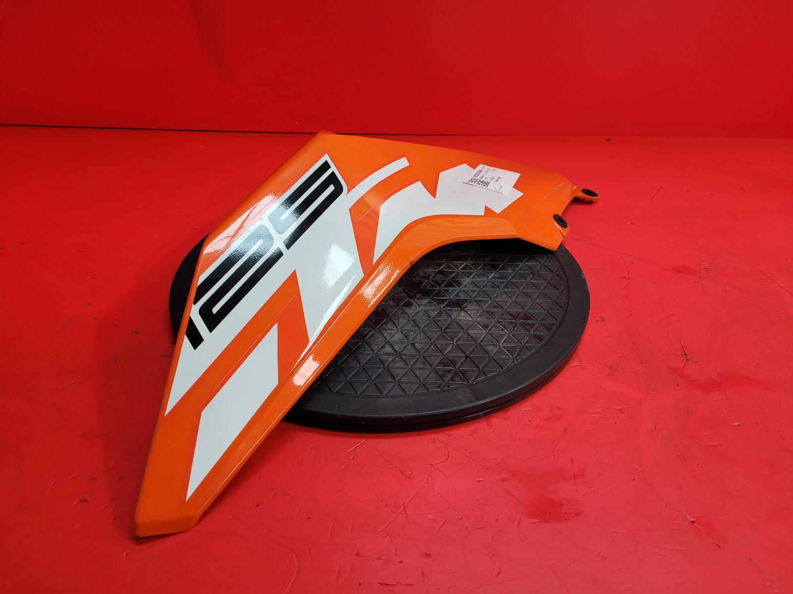 Tank Trim 125 Duke Ktm 2019 