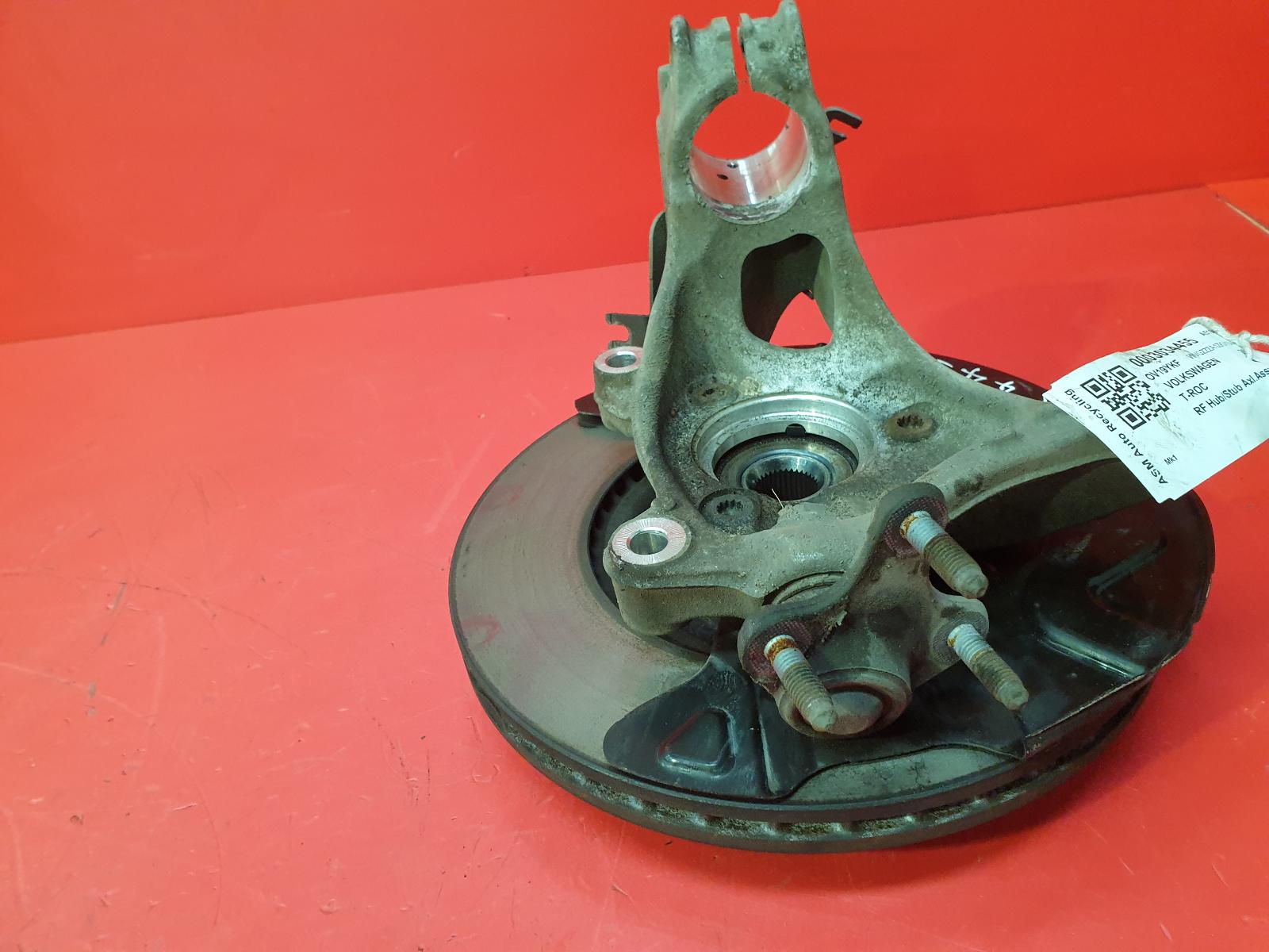 RF Hub/Stub Axle Assembly T-roc Volkswagen 2019 