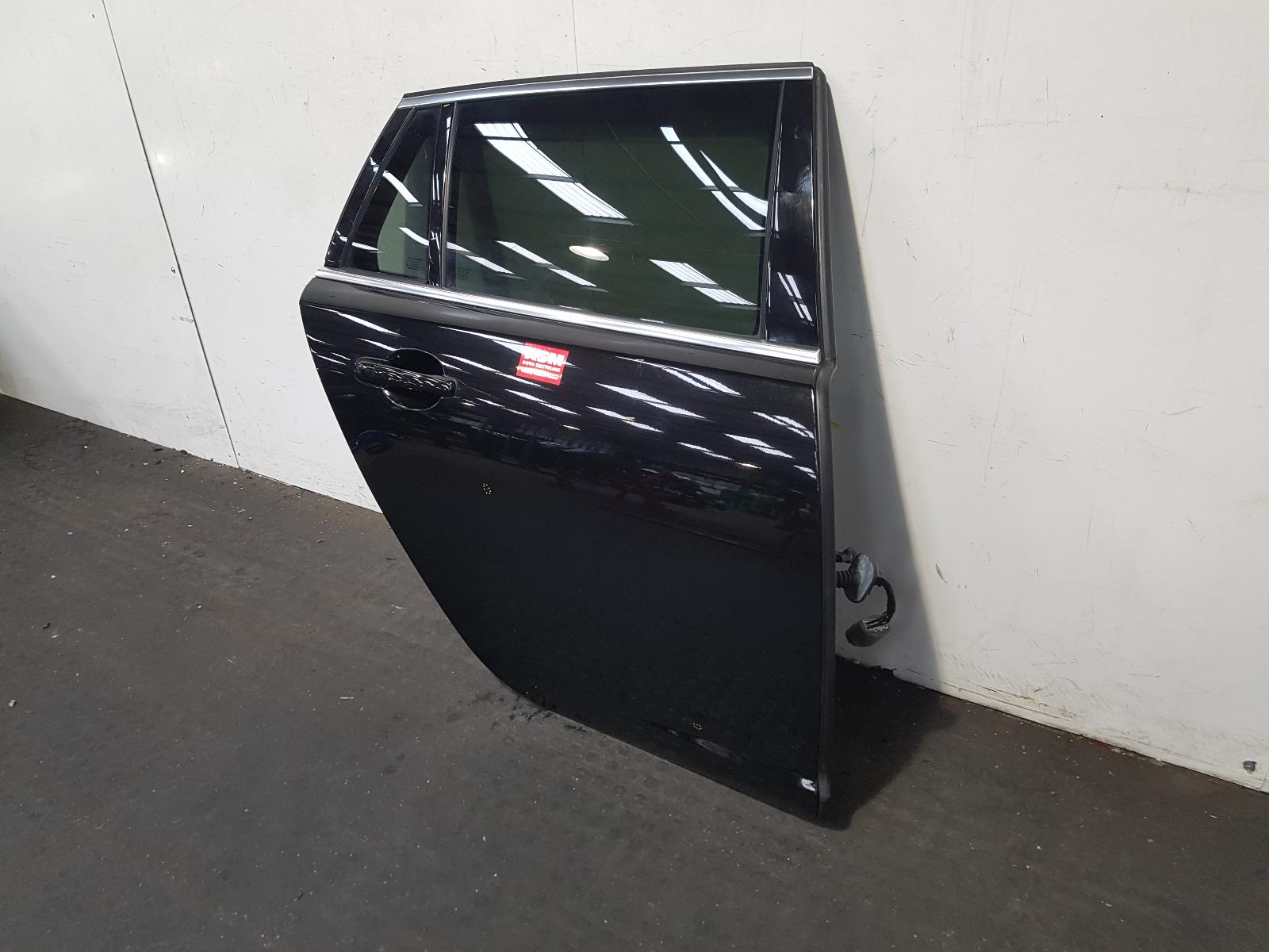 R Rear Door Xf Jaguar 2014