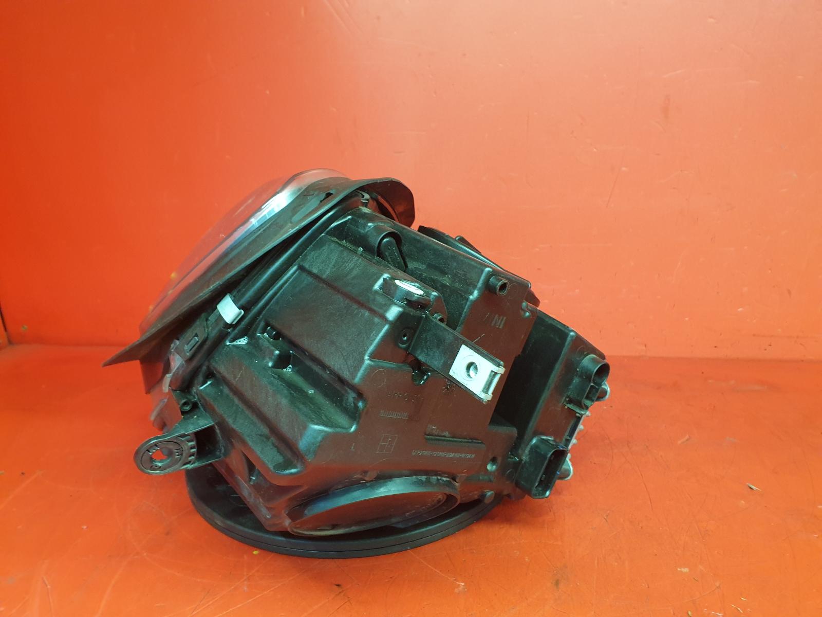 L Headlamp Countryman Mini (bmw) 2018 