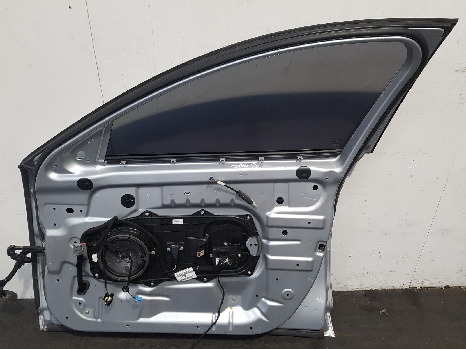 R Front Door Xf Jaguar 2009