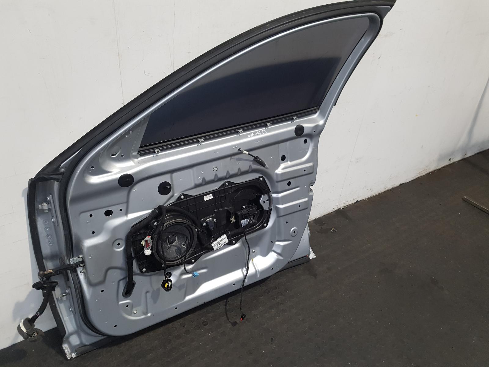 R Front Door Xf Jaguar 2009