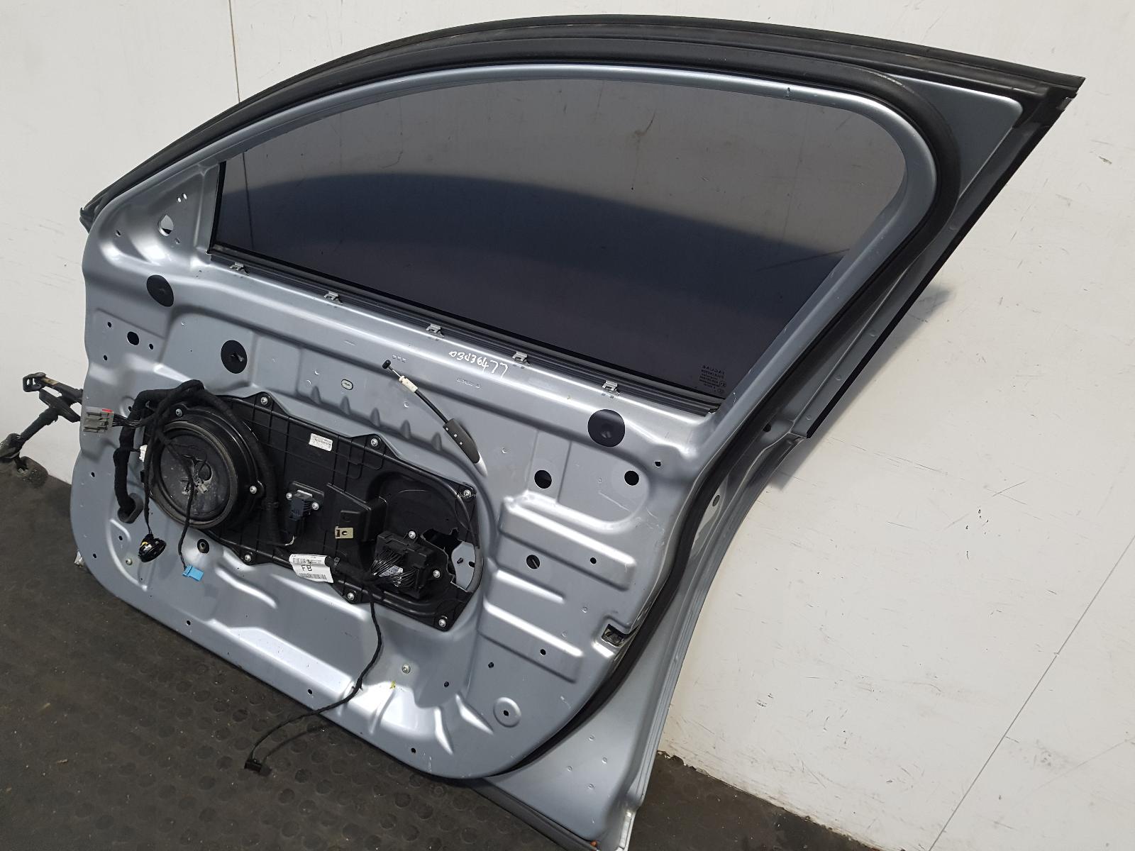 R Front Door Xf Jaguar 2009