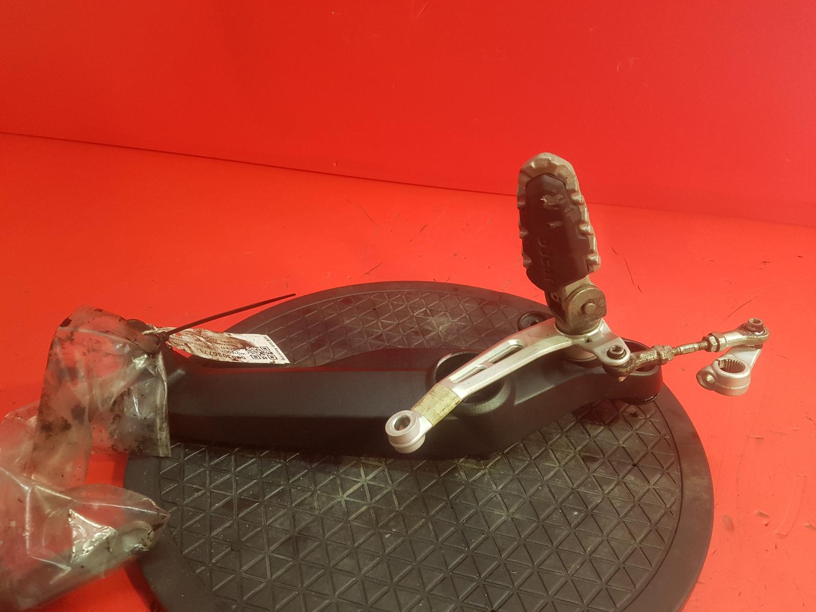 View Auto part Left Footrest Ducati Scrambler 1100 2018