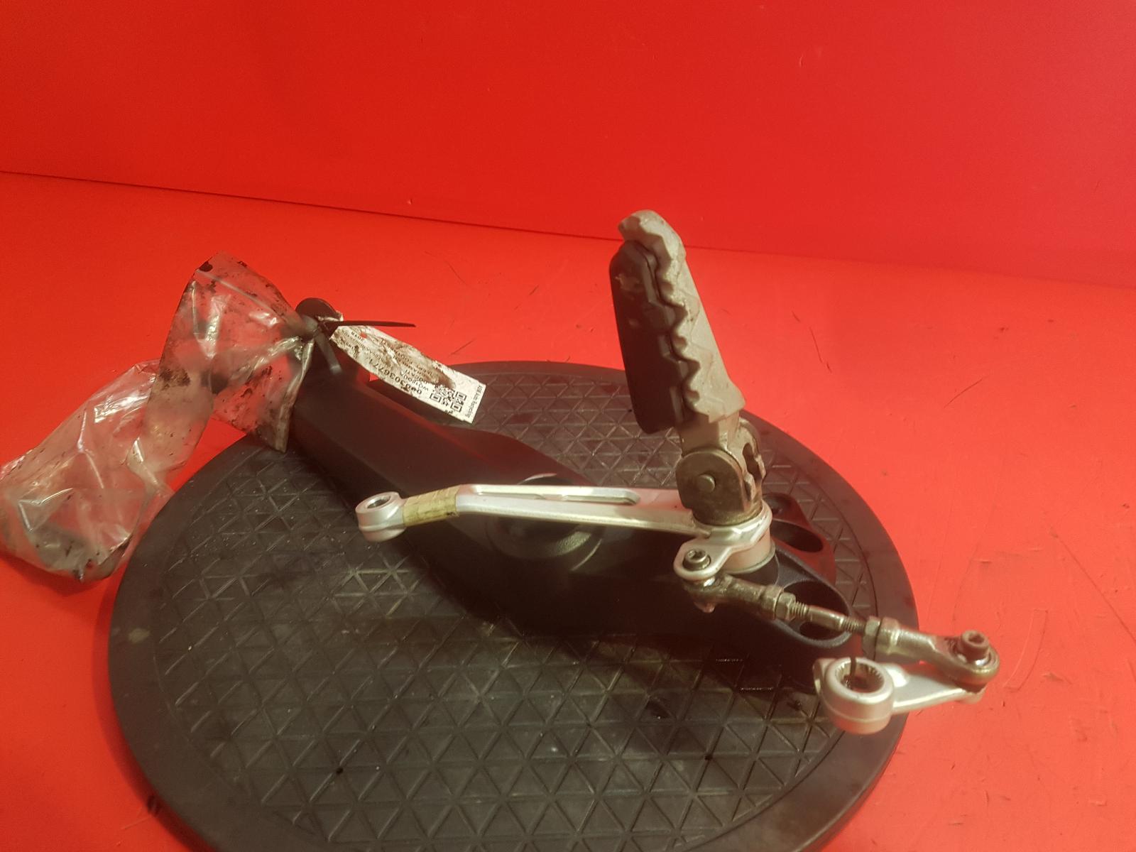 View Auto part Left Footrest Ducati Scrambler 1100 2018