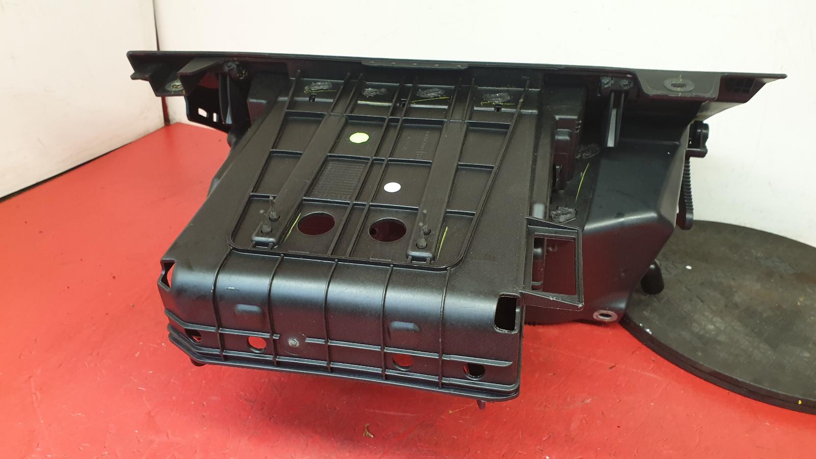 Glove Box Polo Volkswagen 2015