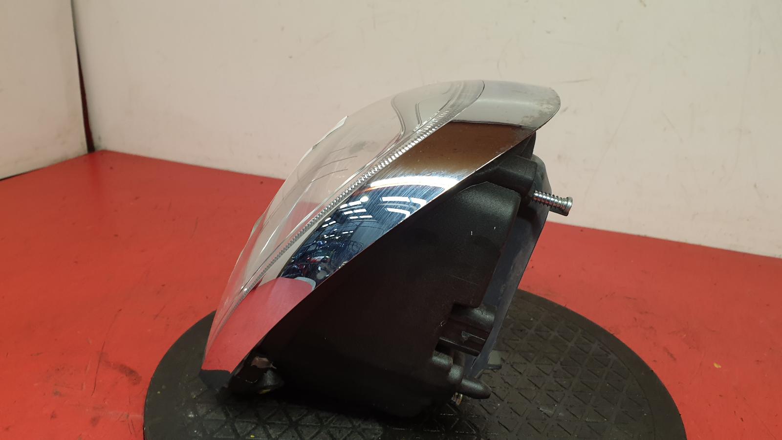 Headlamp Beverly Piaggio 2019 