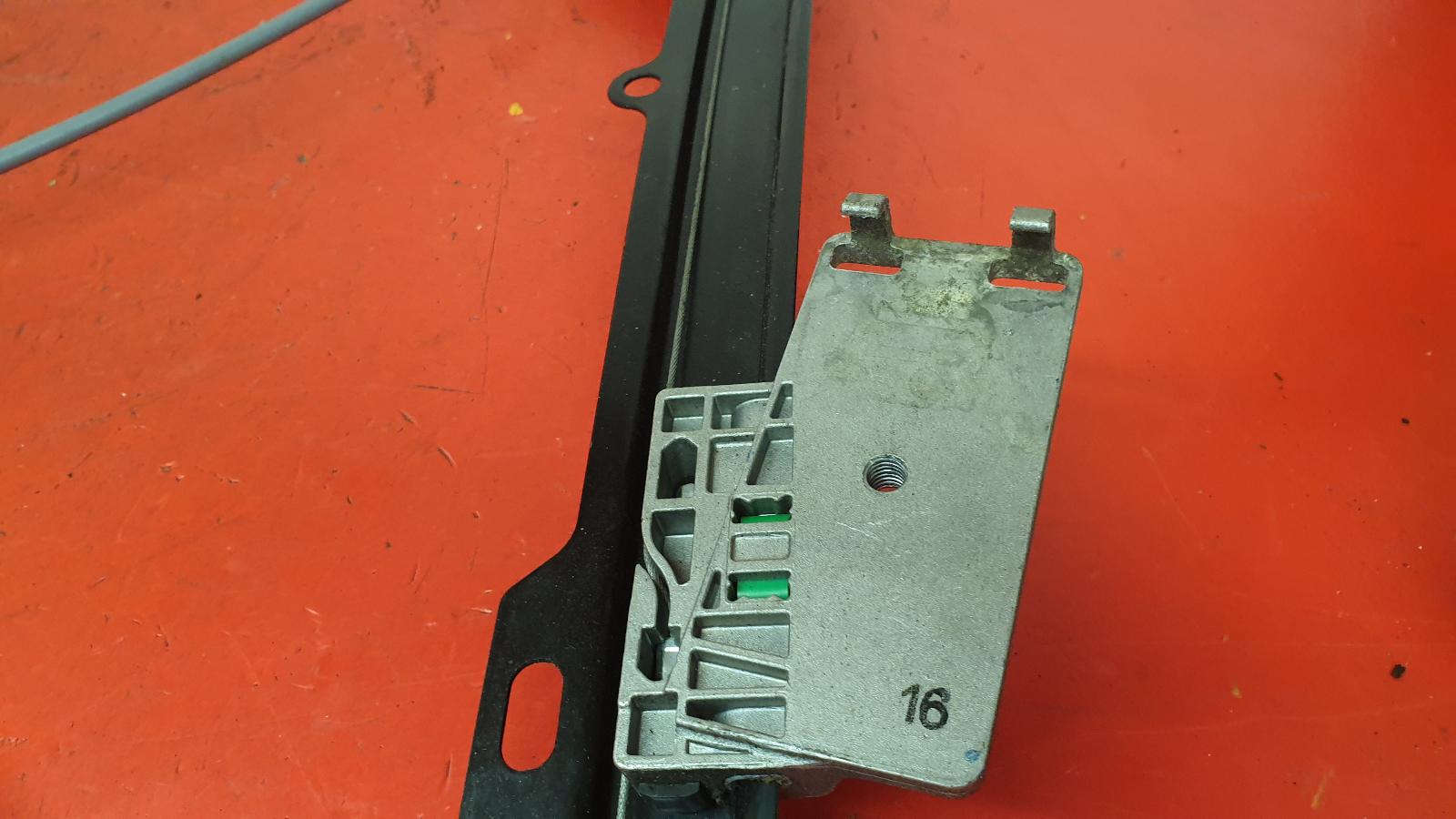 RF Window Regulator 3 Series Bmw 2007