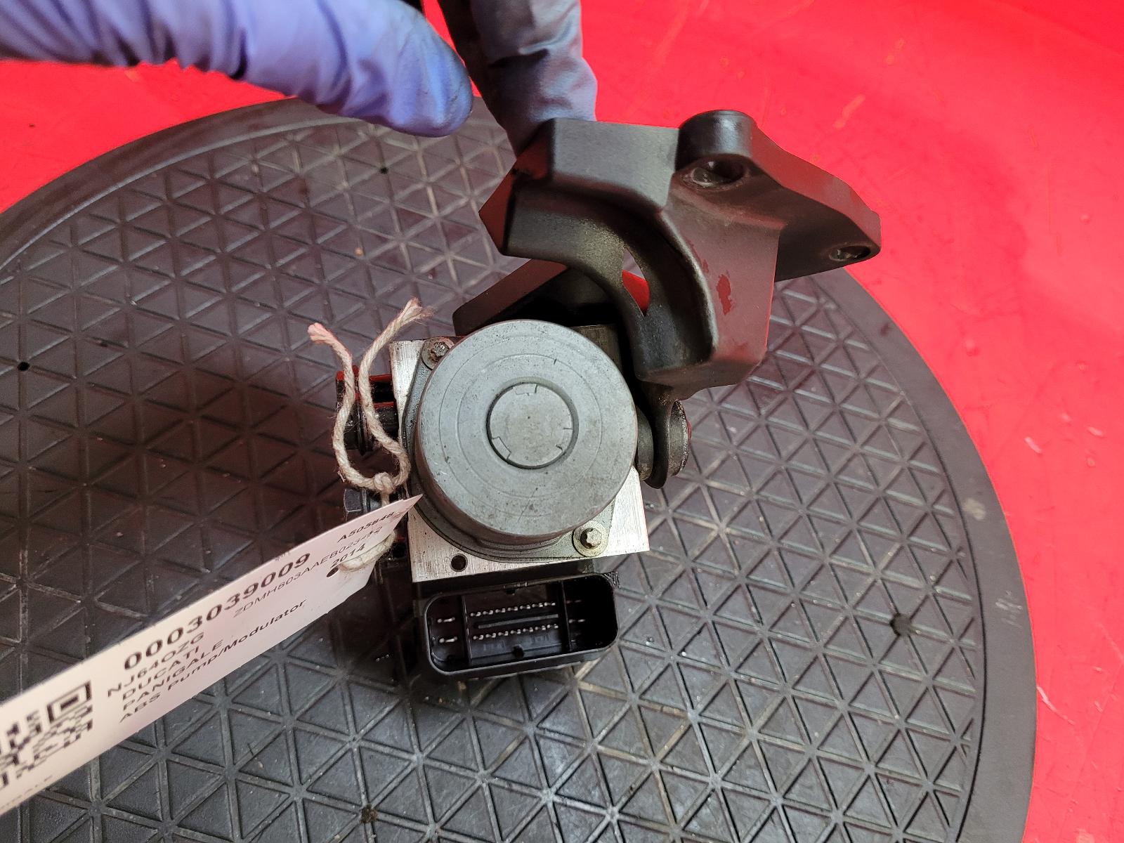 ABS Pump/Modulator Panigale Ducati 2014