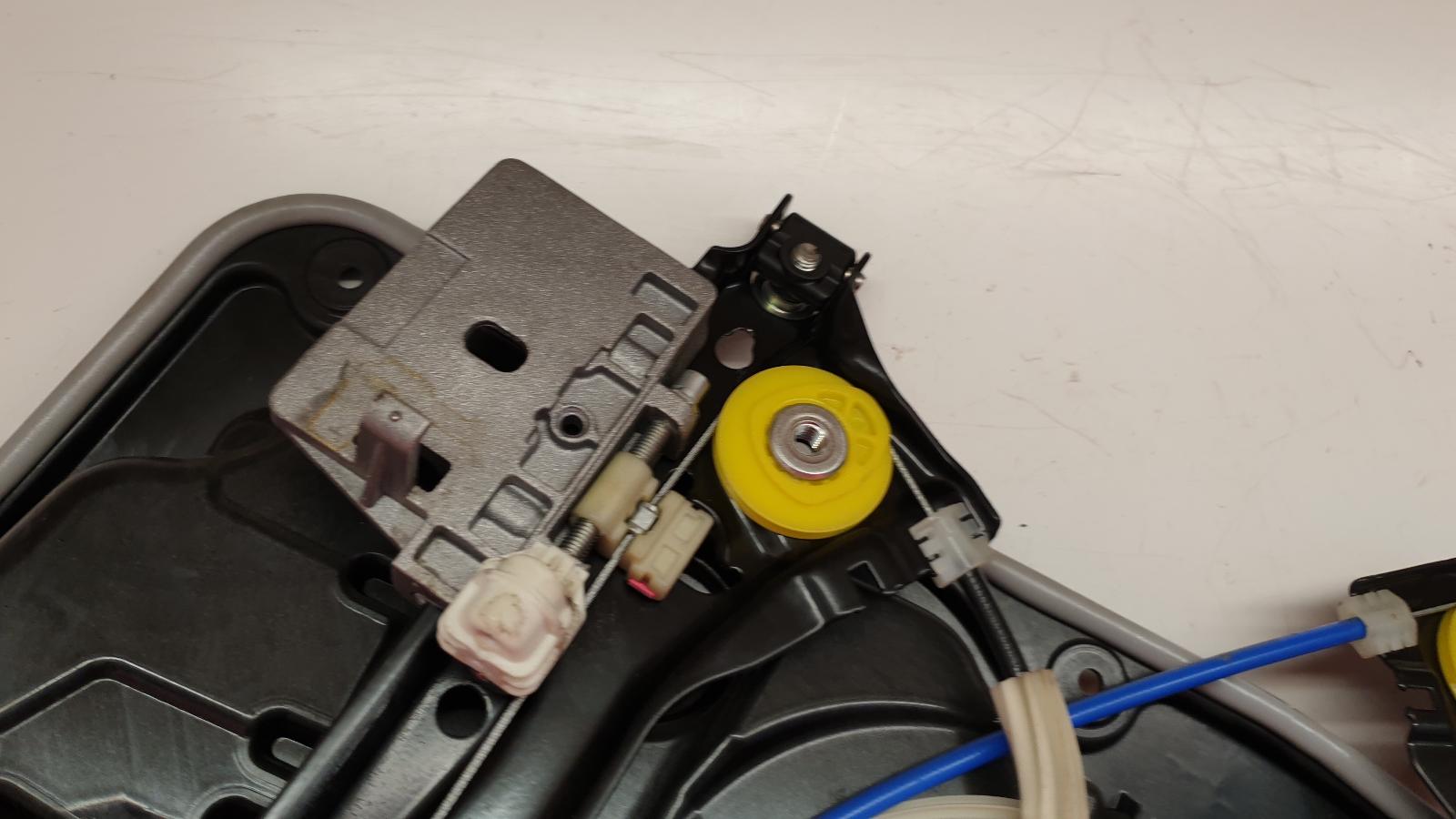 LR Window Regulator Cla Mercedes 2021 