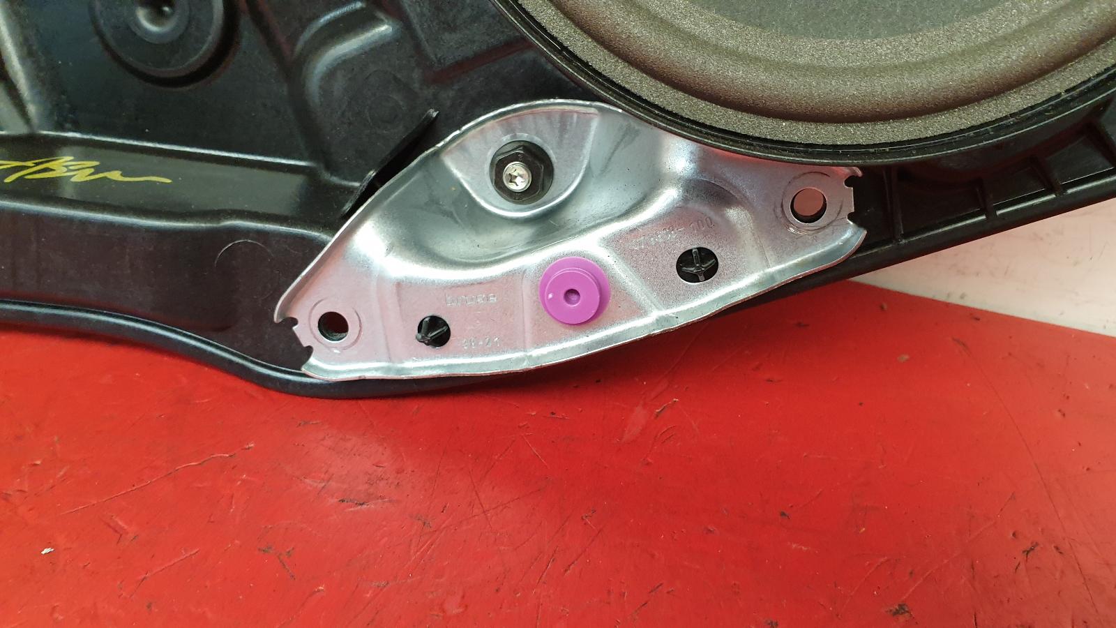 LR Window Regulator Cla Mercedes 2021 