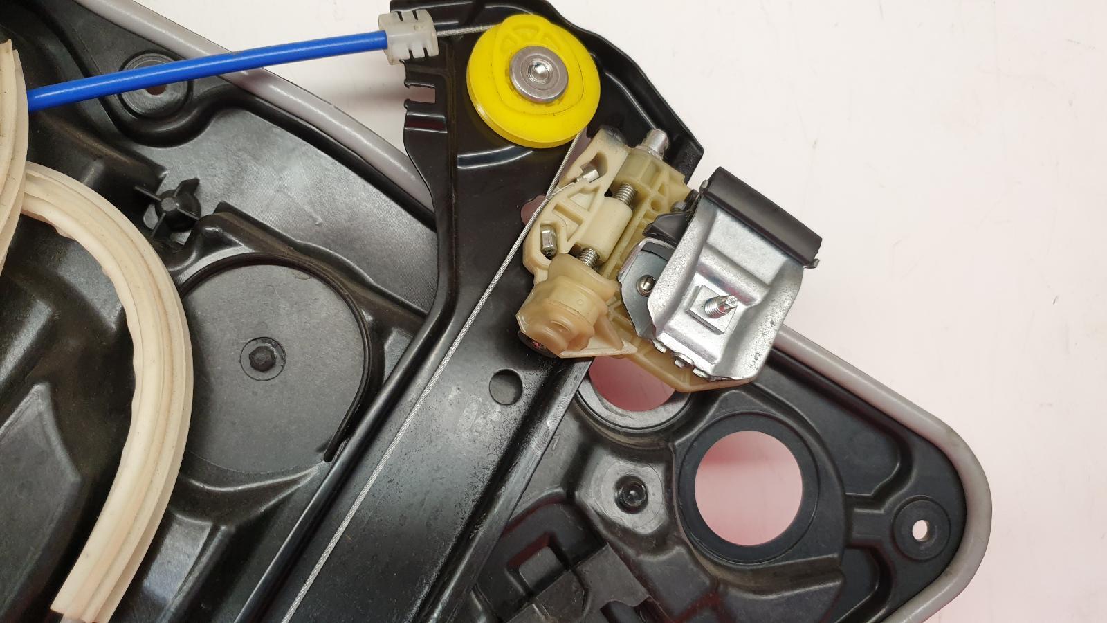 LR Window Regulator Cla Mercedes 2021 