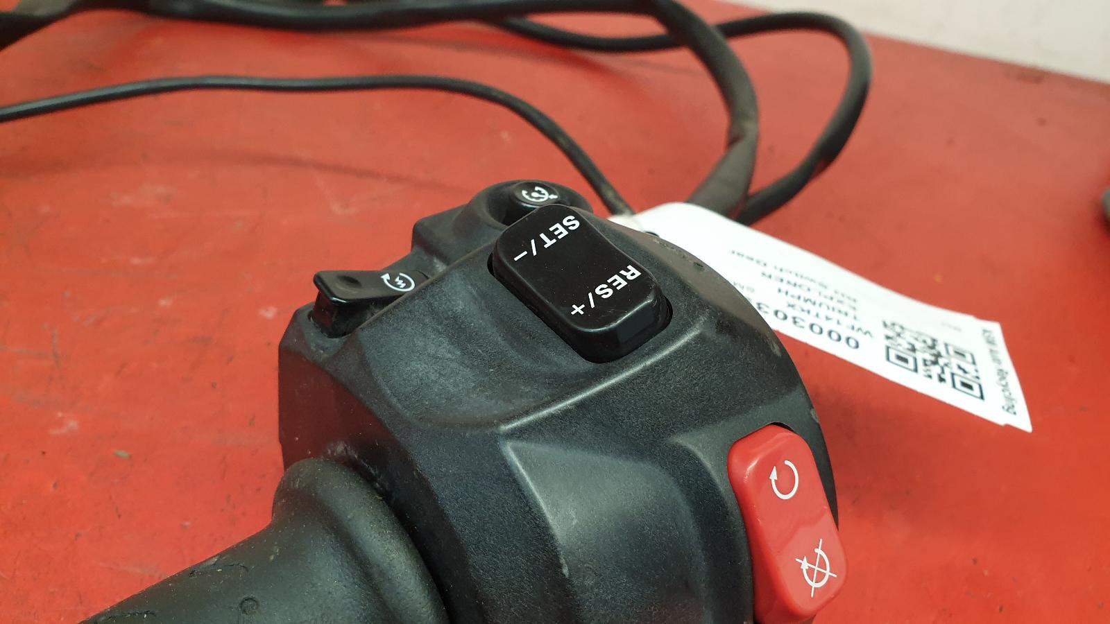 RH Switch Gear Explorer Triumph 2014