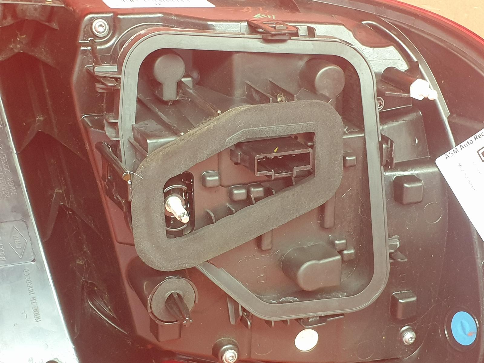 R Taillight Sandero Stepway Dacia 2019
