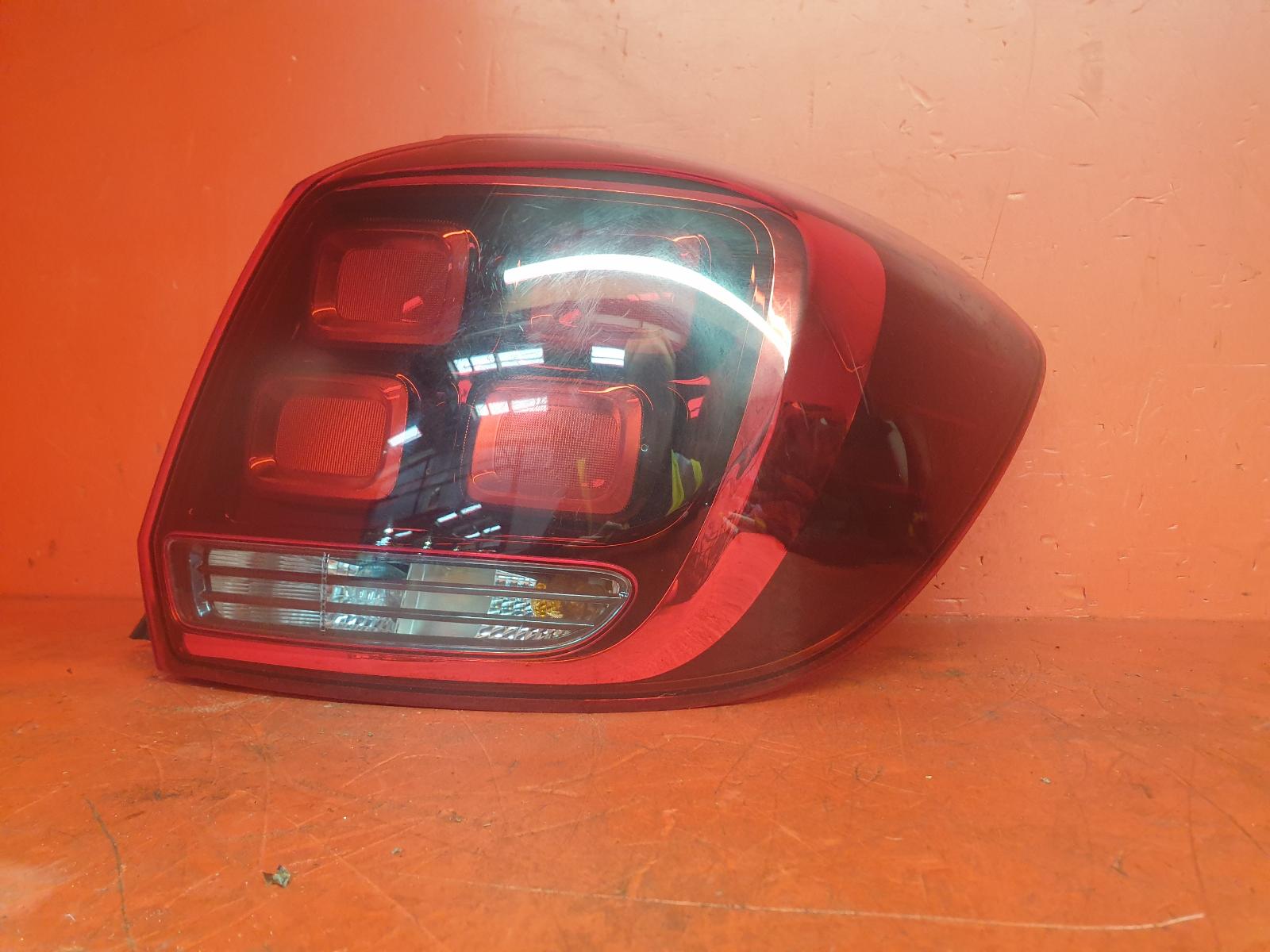 R Taillight Sandero Stepway Dacia 2019
