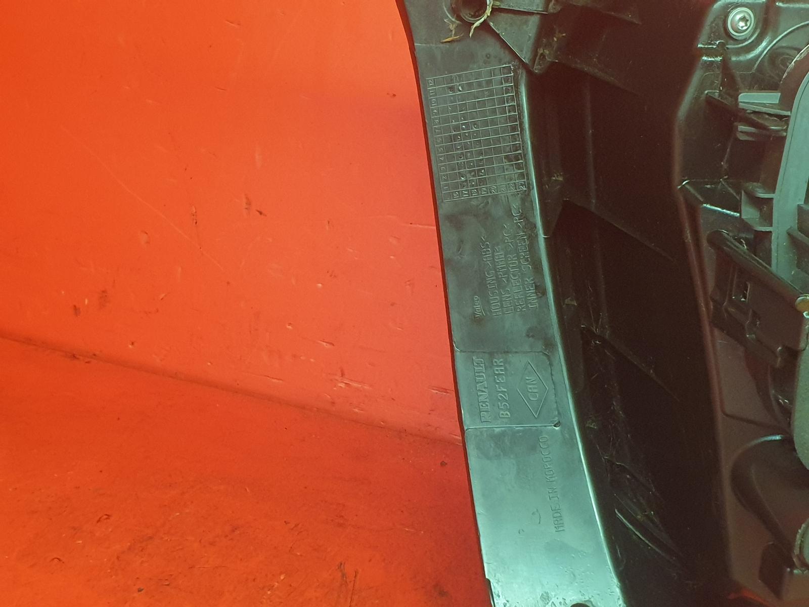 R Taillight Sandero Stepway Dacia 2019 