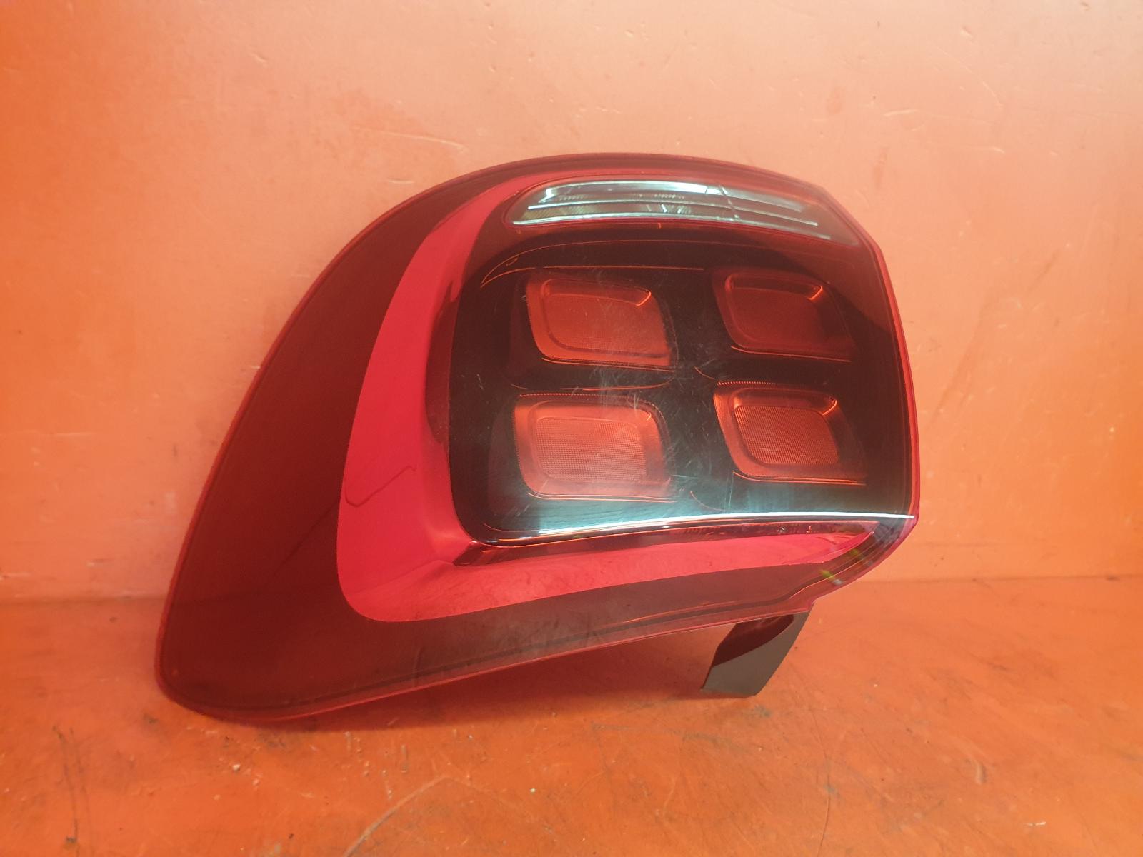 R Taillight Sandero Stepway Dacia 2019 