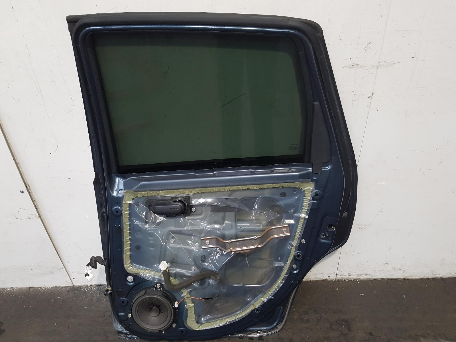 R Rear Door Note Nissan 2013